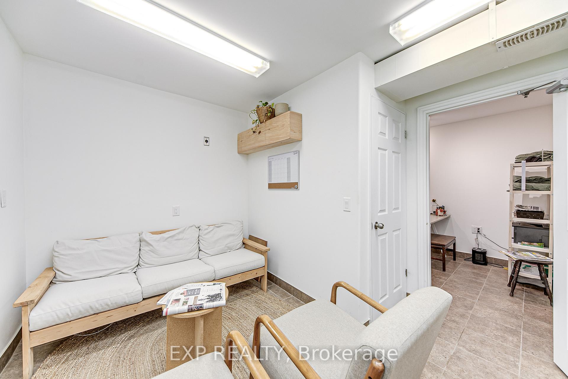 Photo 24 of 2 Francis Street E, Clearview, Creemore — HOMEH