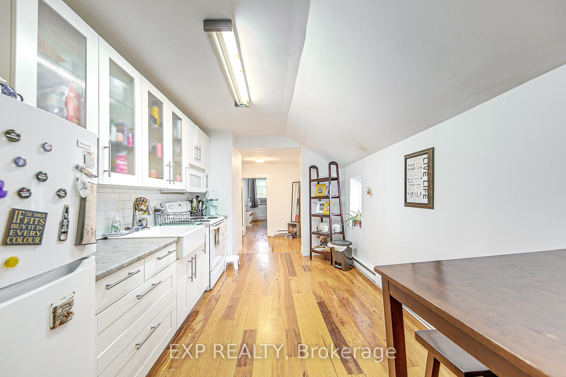 Photo 33 of 2 Francis Street E, Clearview, Creemore — HOMEH