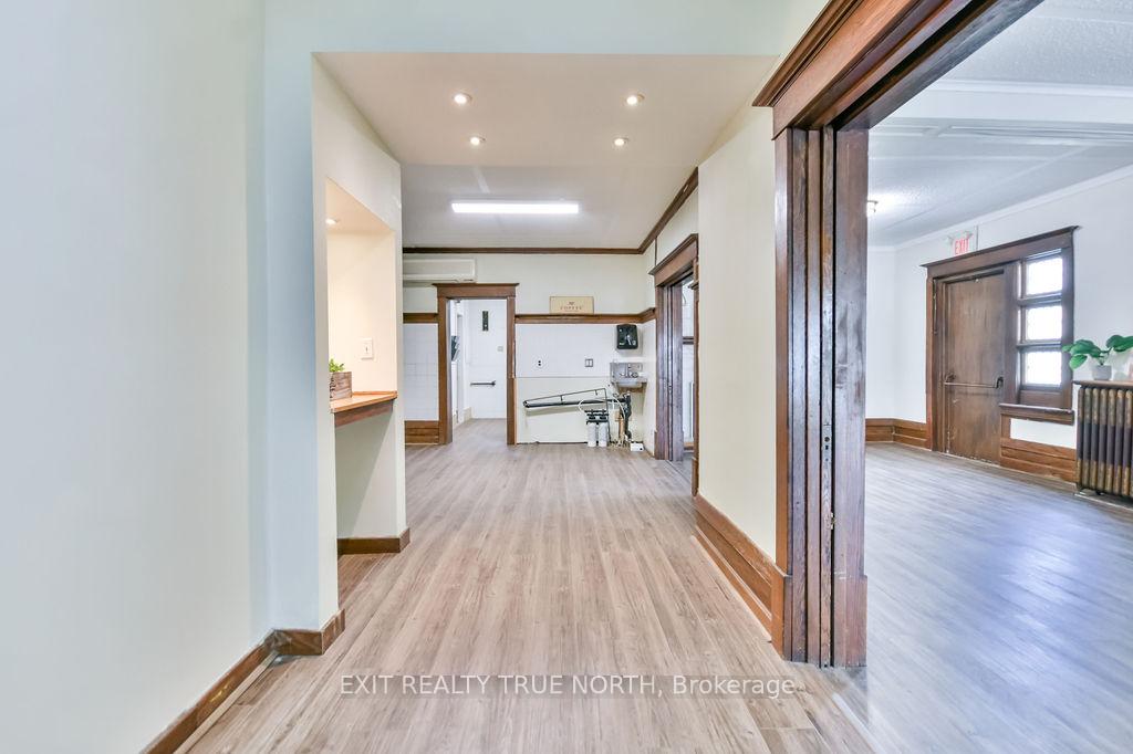 Photo 6 of 342 King Street, Midland — HOMEH