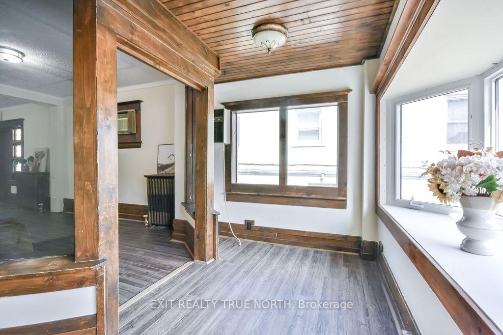Photo 10 of 342 King Street, Midland — HOMEH