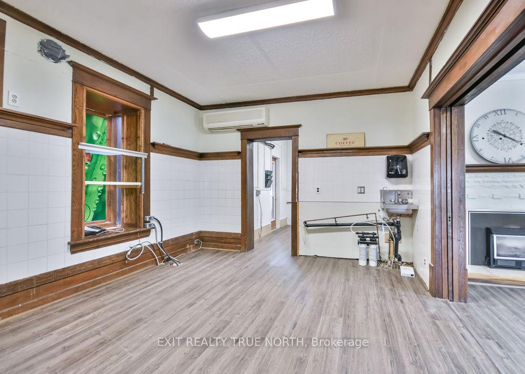 Photo 17 of 342 King Street, Midland — HOMEH