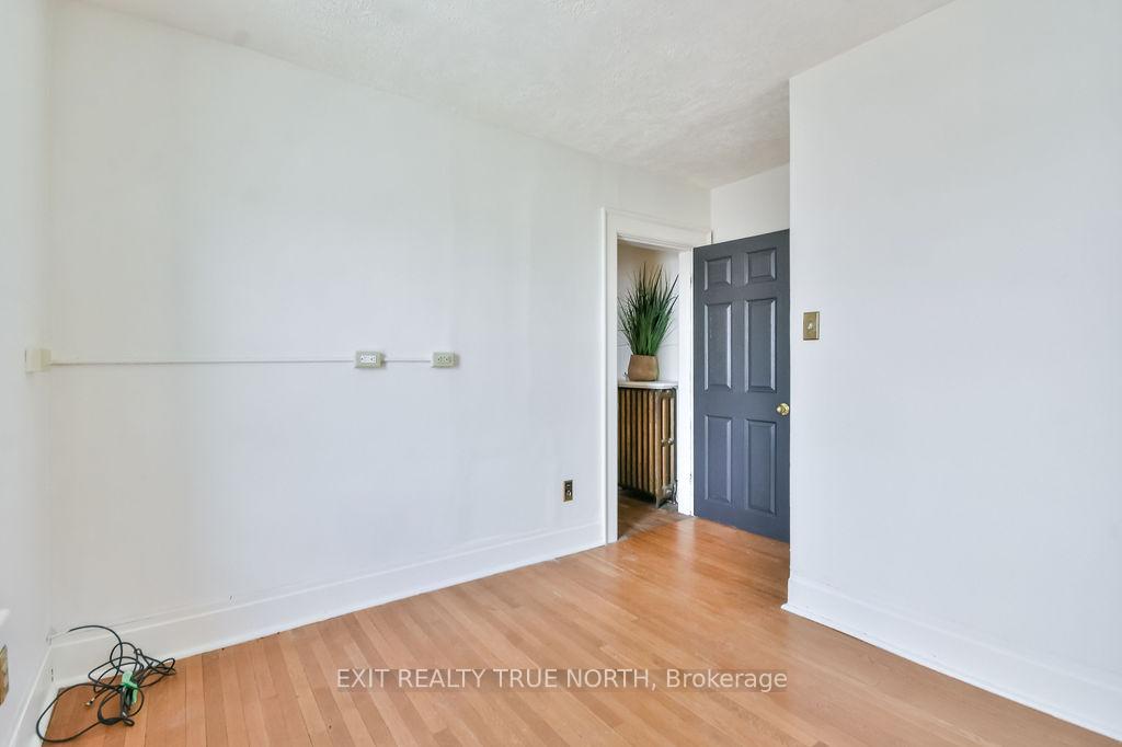 Photo 23 of 342 King Street, Midland — HOMEH