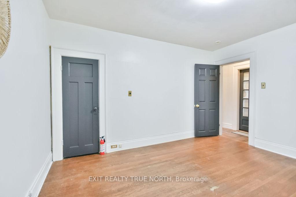 Photo 25 of 342 King Street, Midland — HOMEH