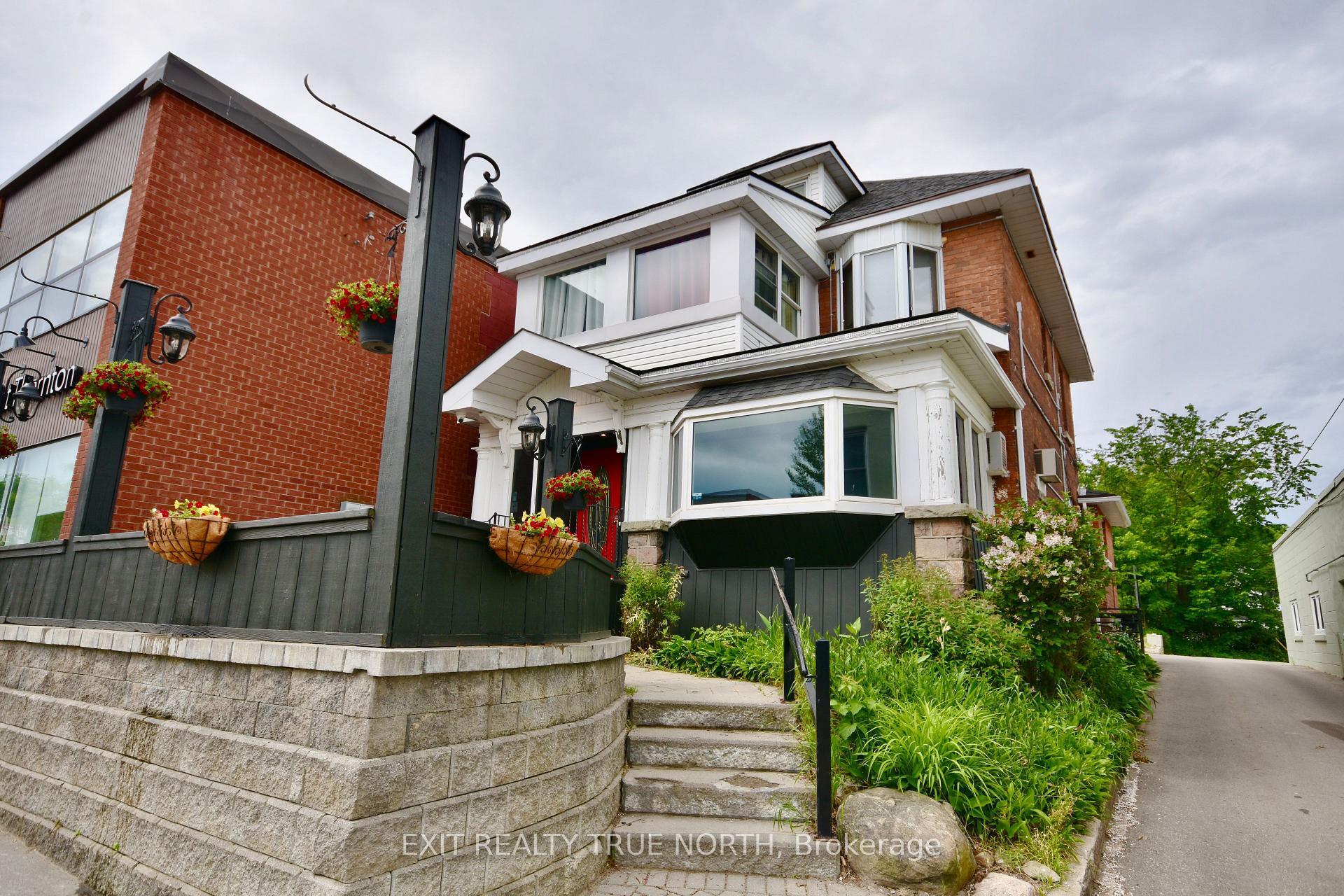 Photo 34 of 342 King Street, Midland — HOMEH