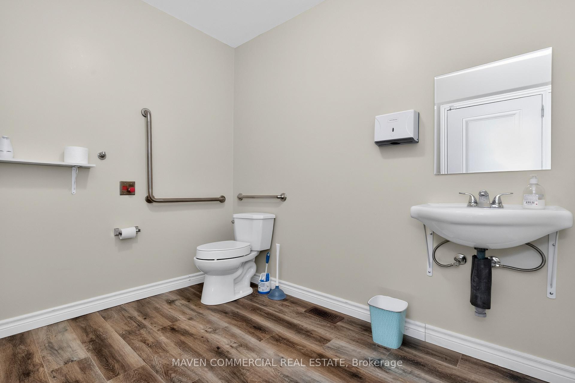 Photo 11 of 9 Queen Street W, Springwater, Elmvale — HOMEH