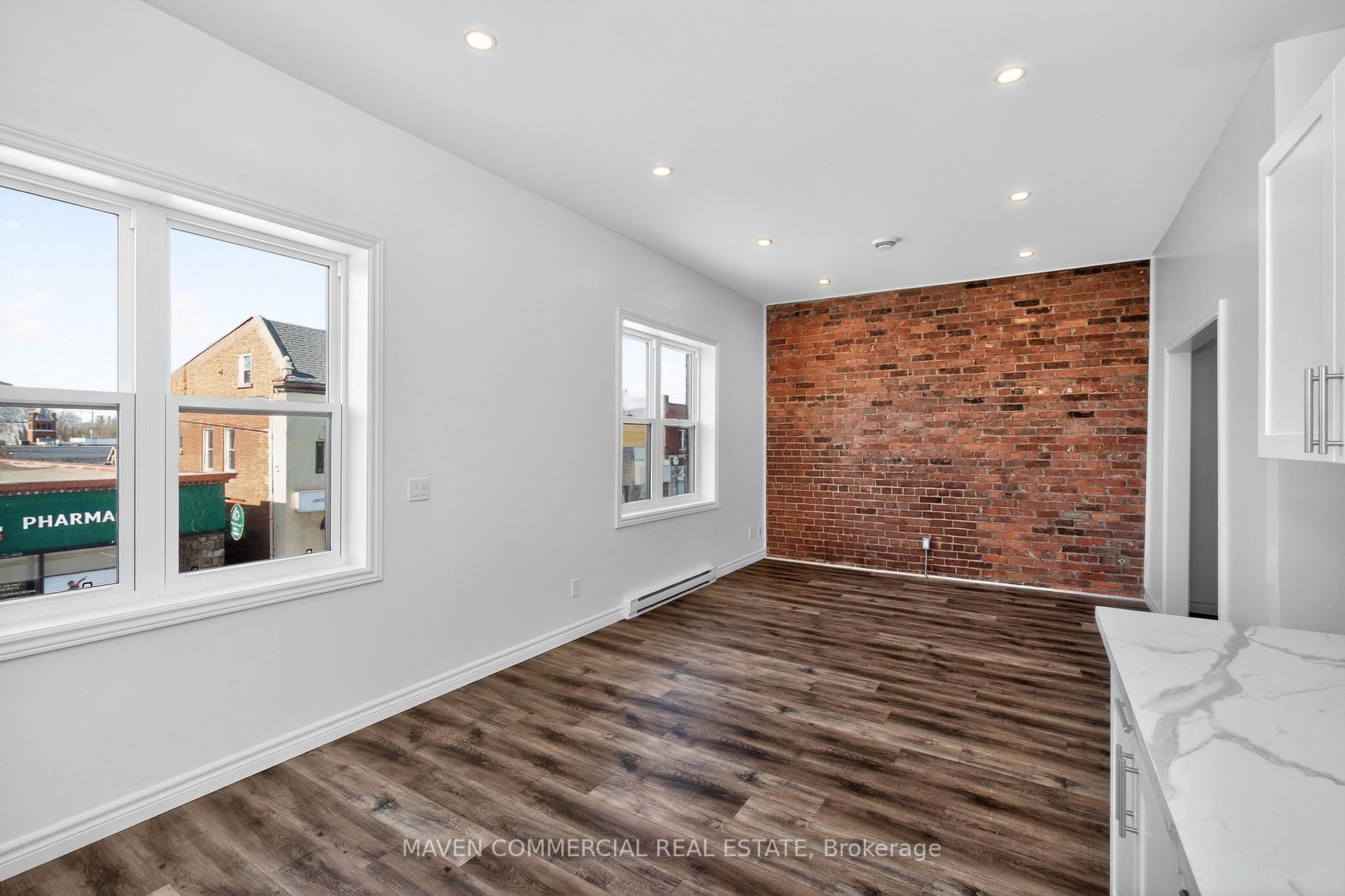 Photo 23 of 9 Queen Street W, Springwater, Elmvale — HOMEH