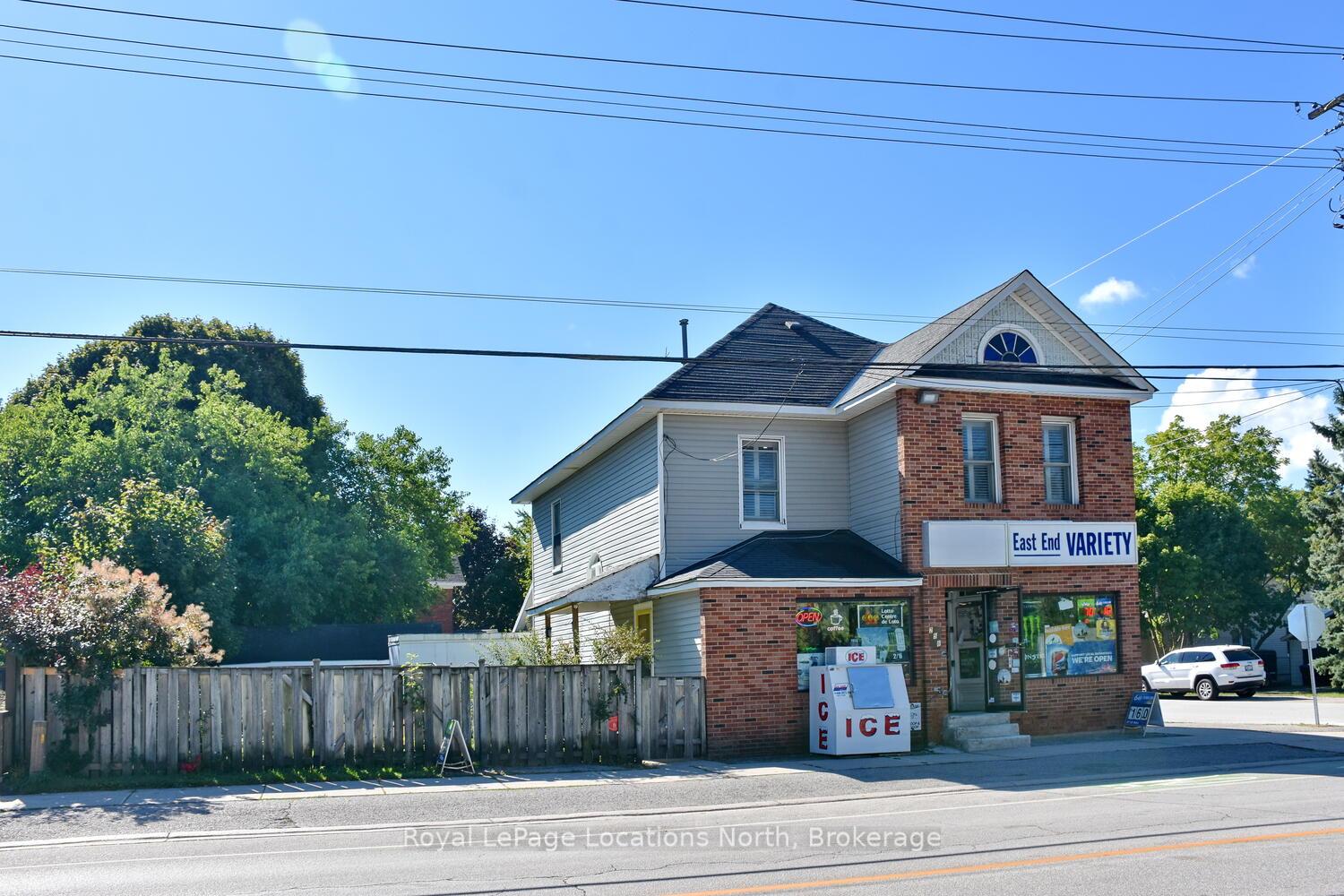 Photo 5 of 256 Ontario Street, Collingwood — HOMEH