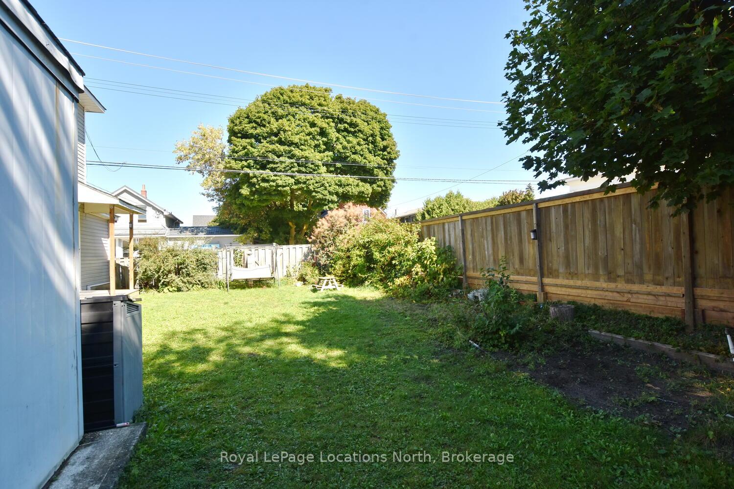 Photo 9 of 256 Ontario Street, Collingwood — HOMEH