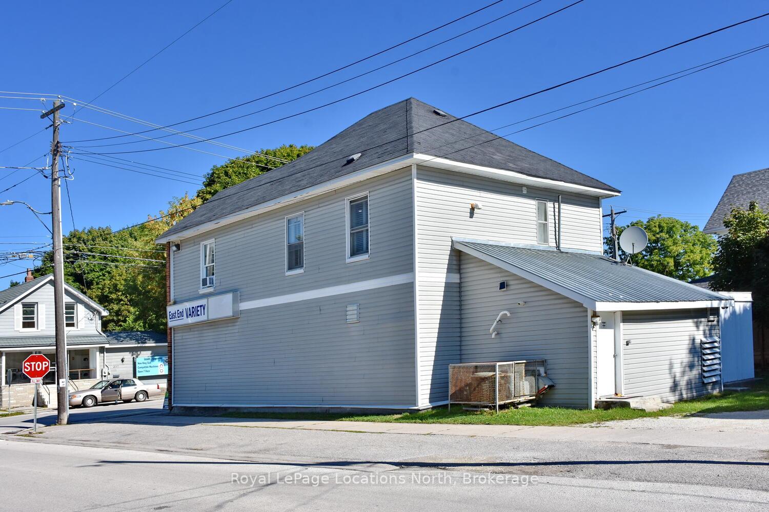 Photo 12 of 256 Ontario Street, Collingwood — HOMEH