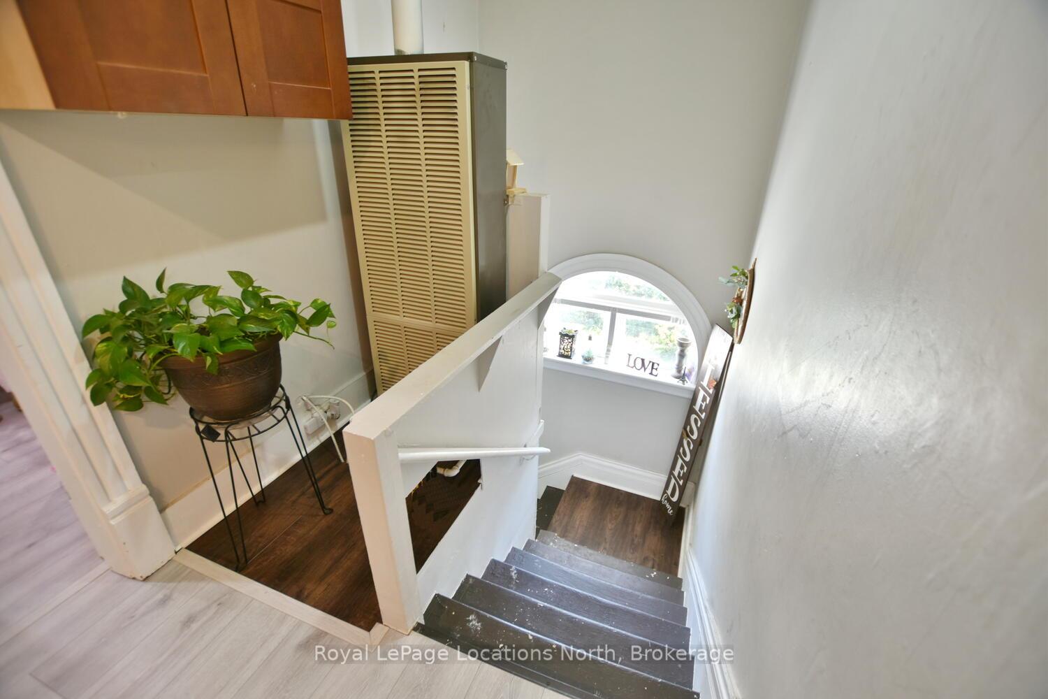 Photo 14 of 256 Ontario Street, Collingwood — HOMEH