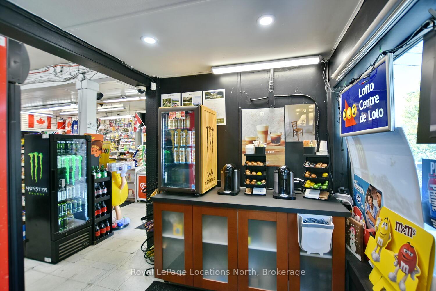 Photo 34 of 256 Ontario Street, Collingwood — HOMEH