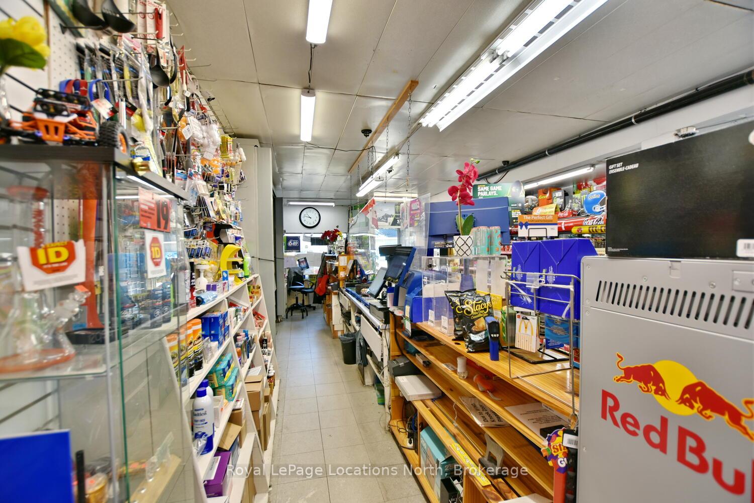 Photo 38 of 256 Ontario Street, Collingwood — HOMEH