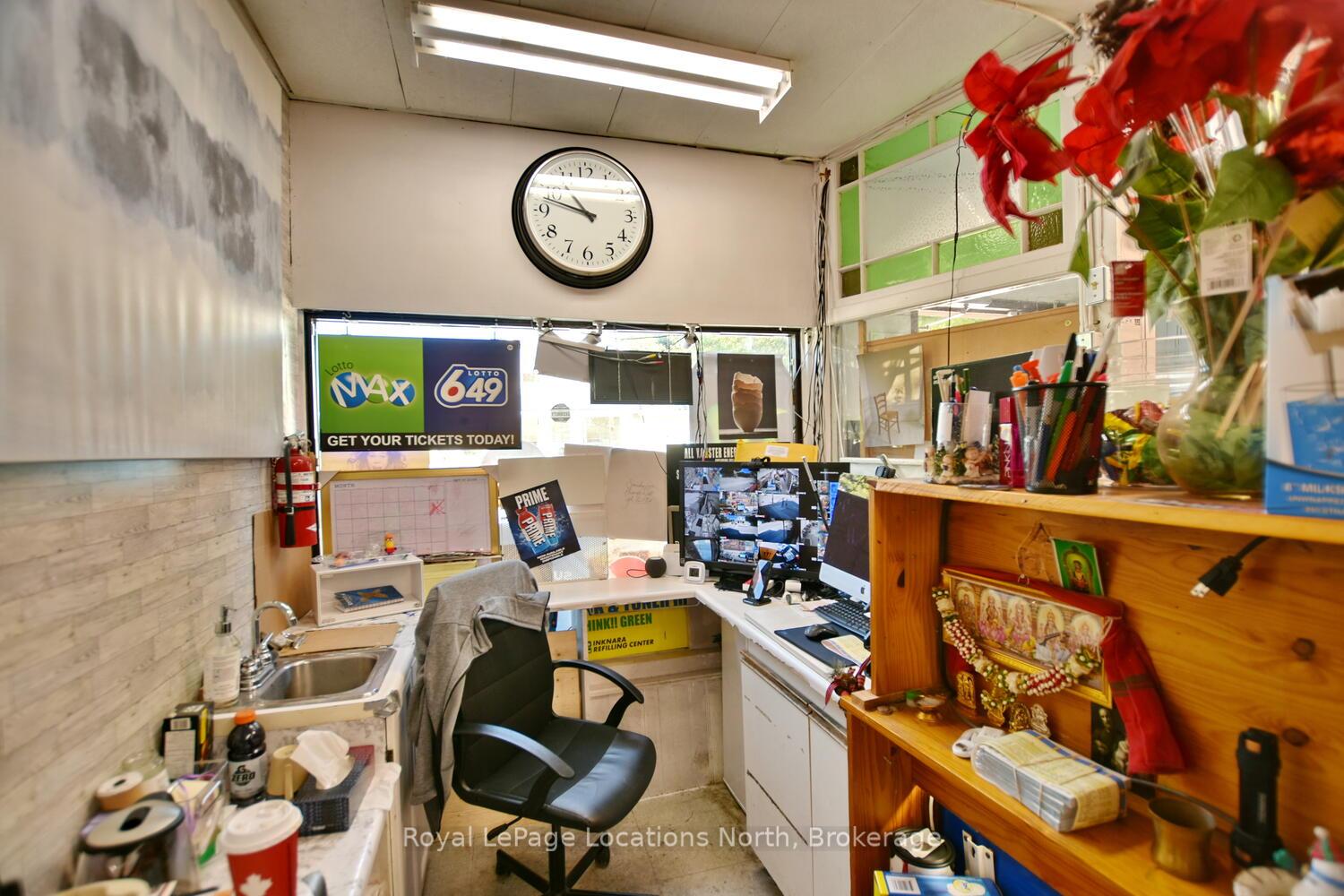 Photo 39 of 256 Ontario Street, Collingwood — HOMEH