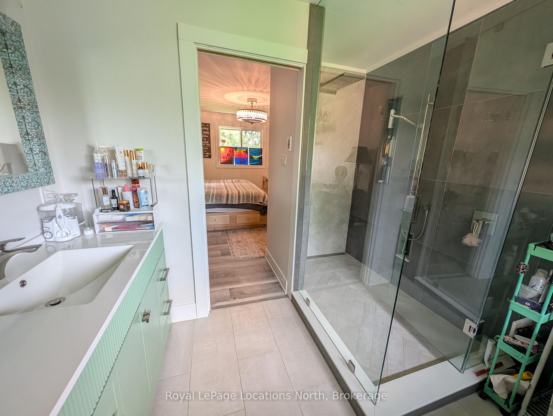 Photo 16 of 252 Lyons Court, Wasaga Beach — HOMEH