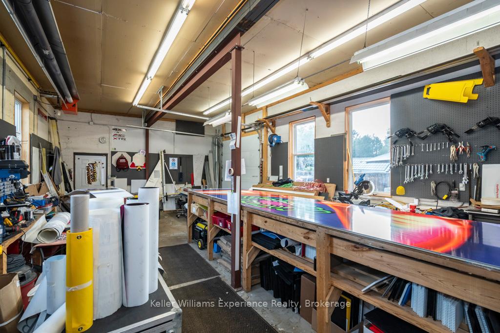 Photo 9 of 206 Fourth Street, Midland — HOMEH