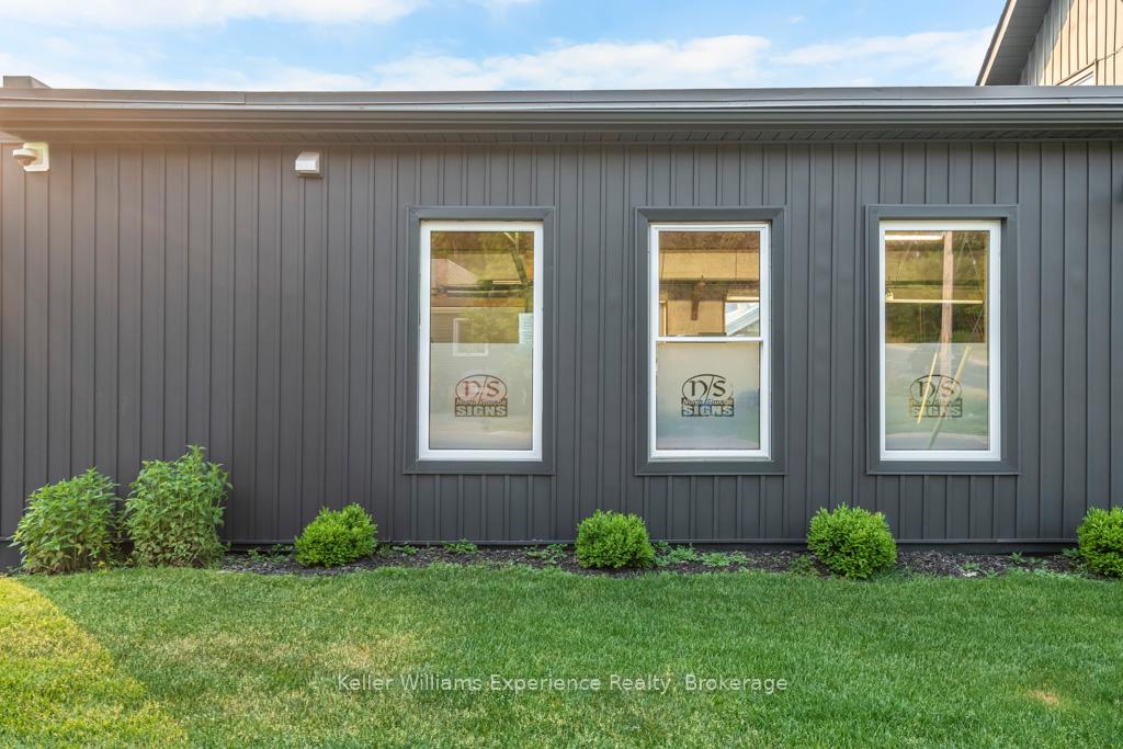 Photo 28 of 206 Fourth Street, Midland — HOMEH
