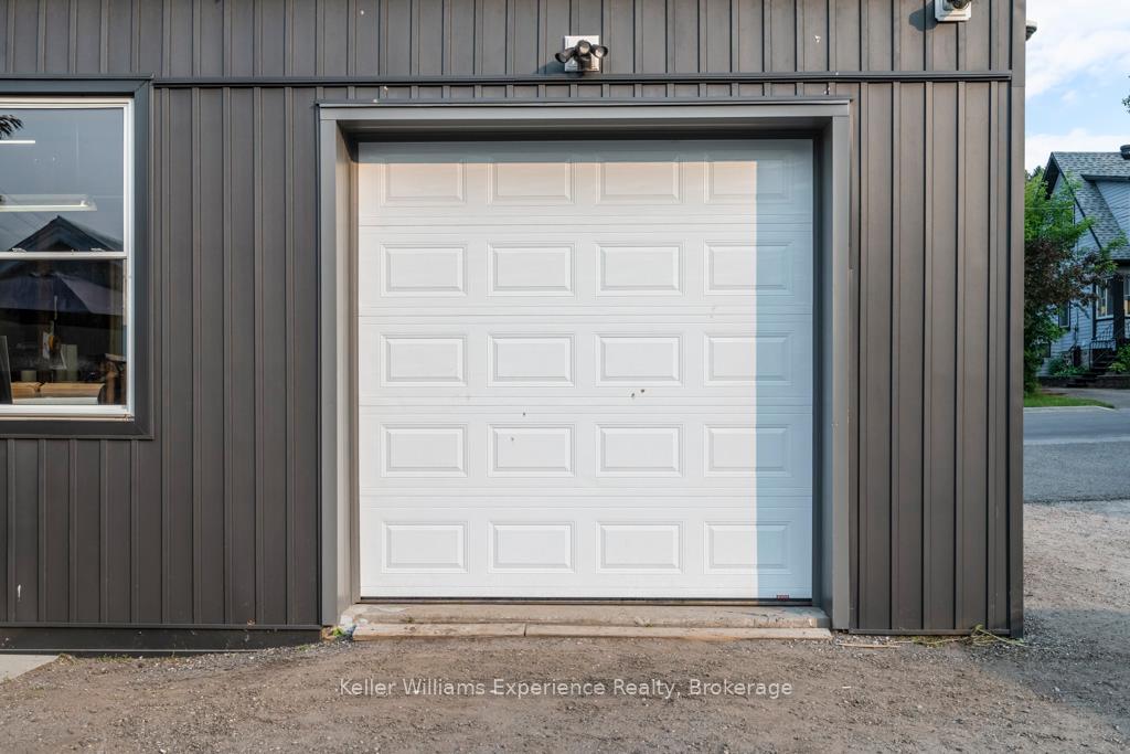 Photo 30 of 206 Fourth Street, Midland — HOMEH