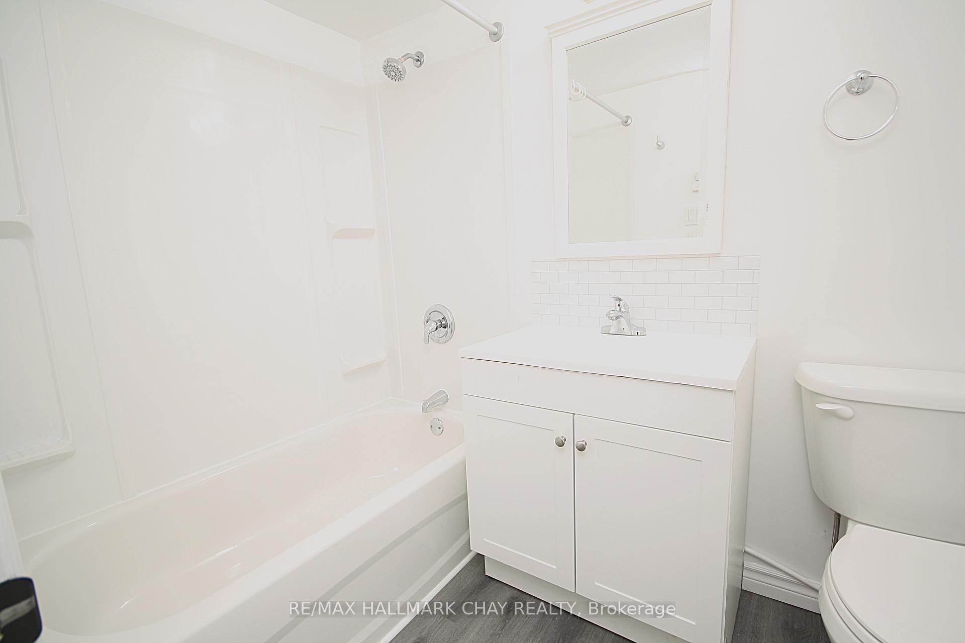 Photo 15 of 58 Queen St Street W, Springwater, Elmvale — HOMEH