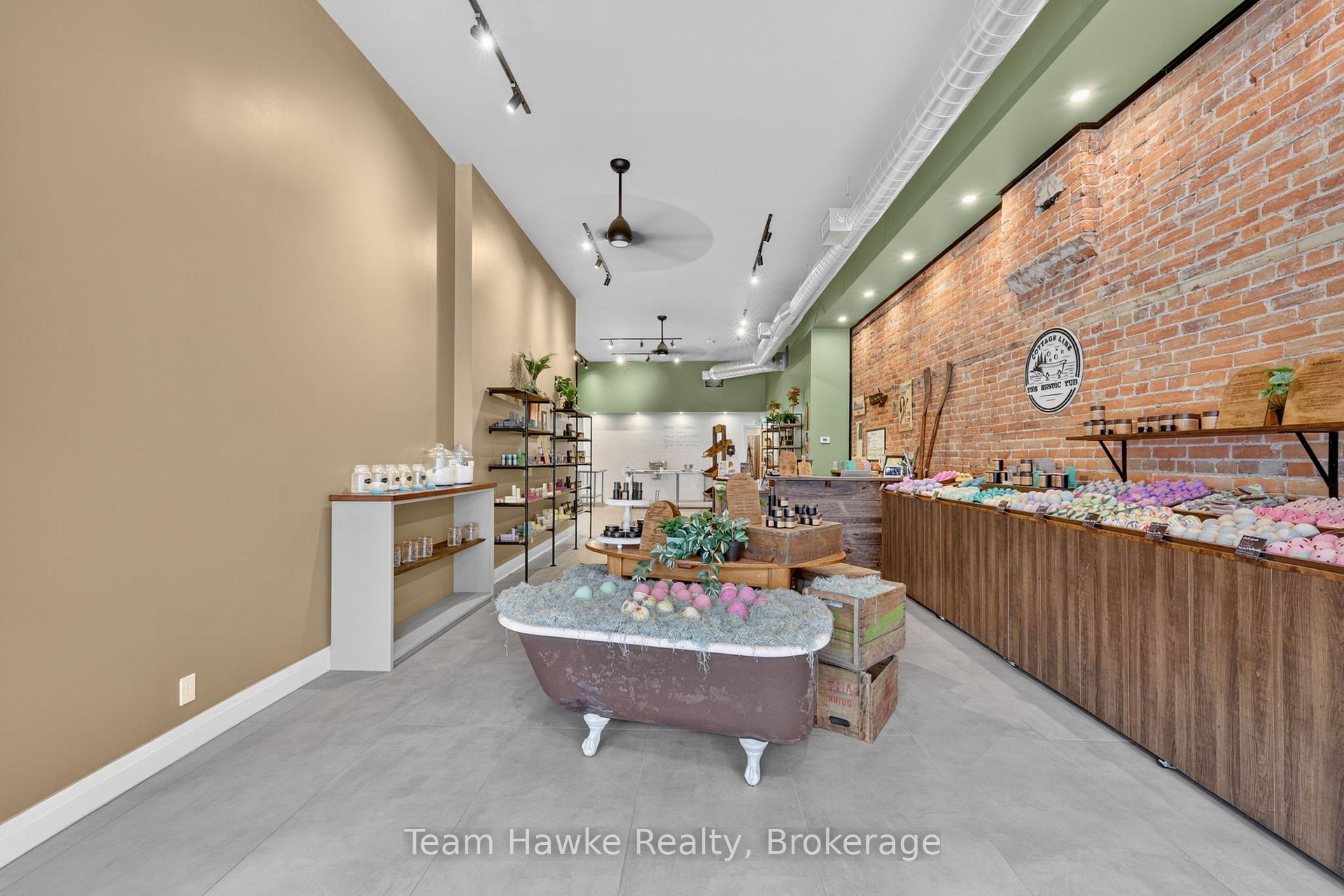 Photo 7 of 258 King Street, Midland — HOMEH