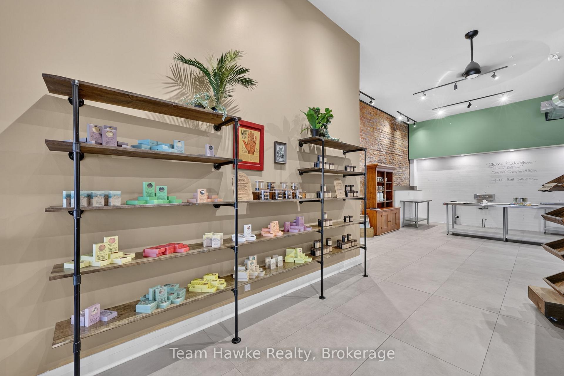 Photo 10 of 258 King Street, Midland — HOMEH