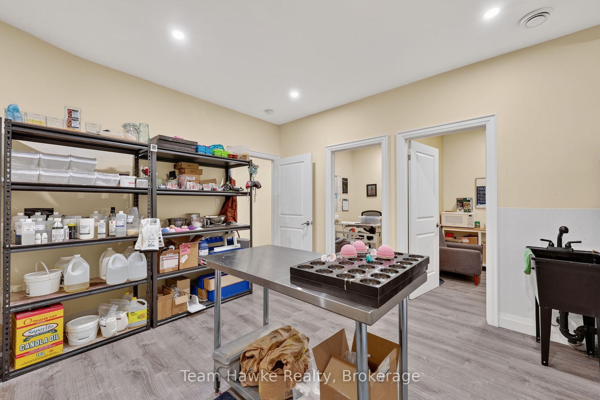 Photo 17 of 258 King Street, Midland — HOMEH