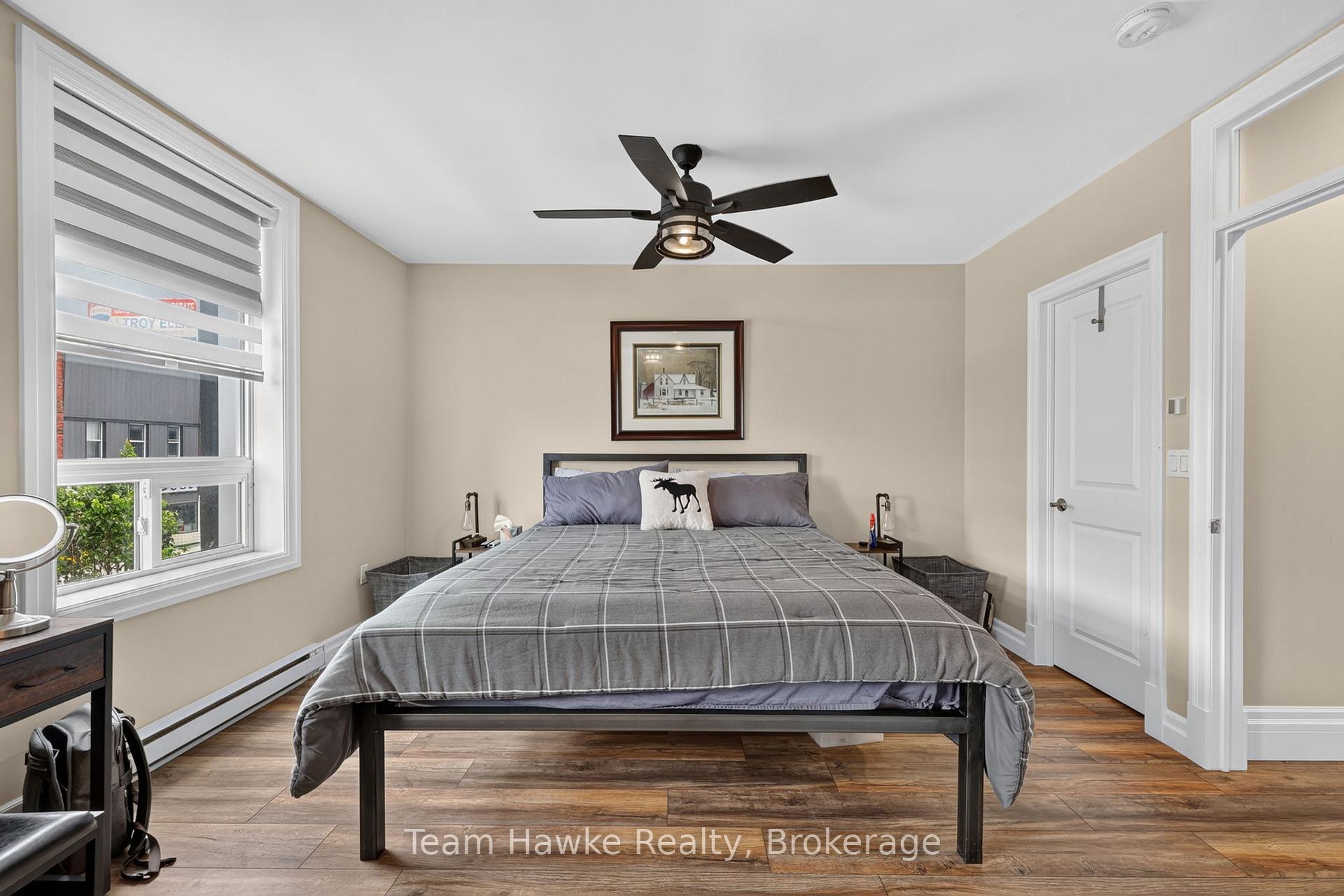 Photo 32 of 258 King Street, Midland — HOMEH