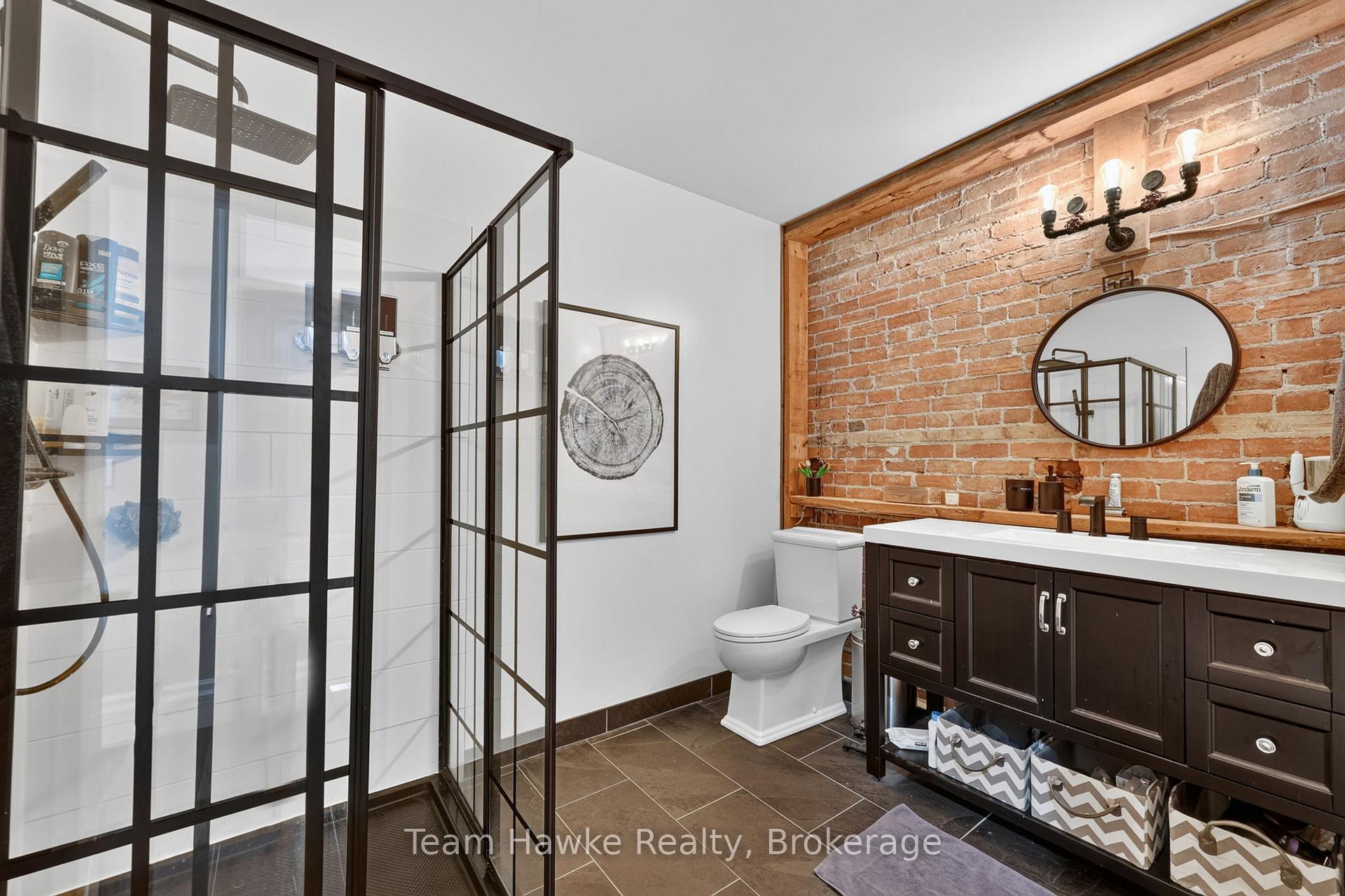 Photo 35 of 258 King Street, Midland — HOMEH