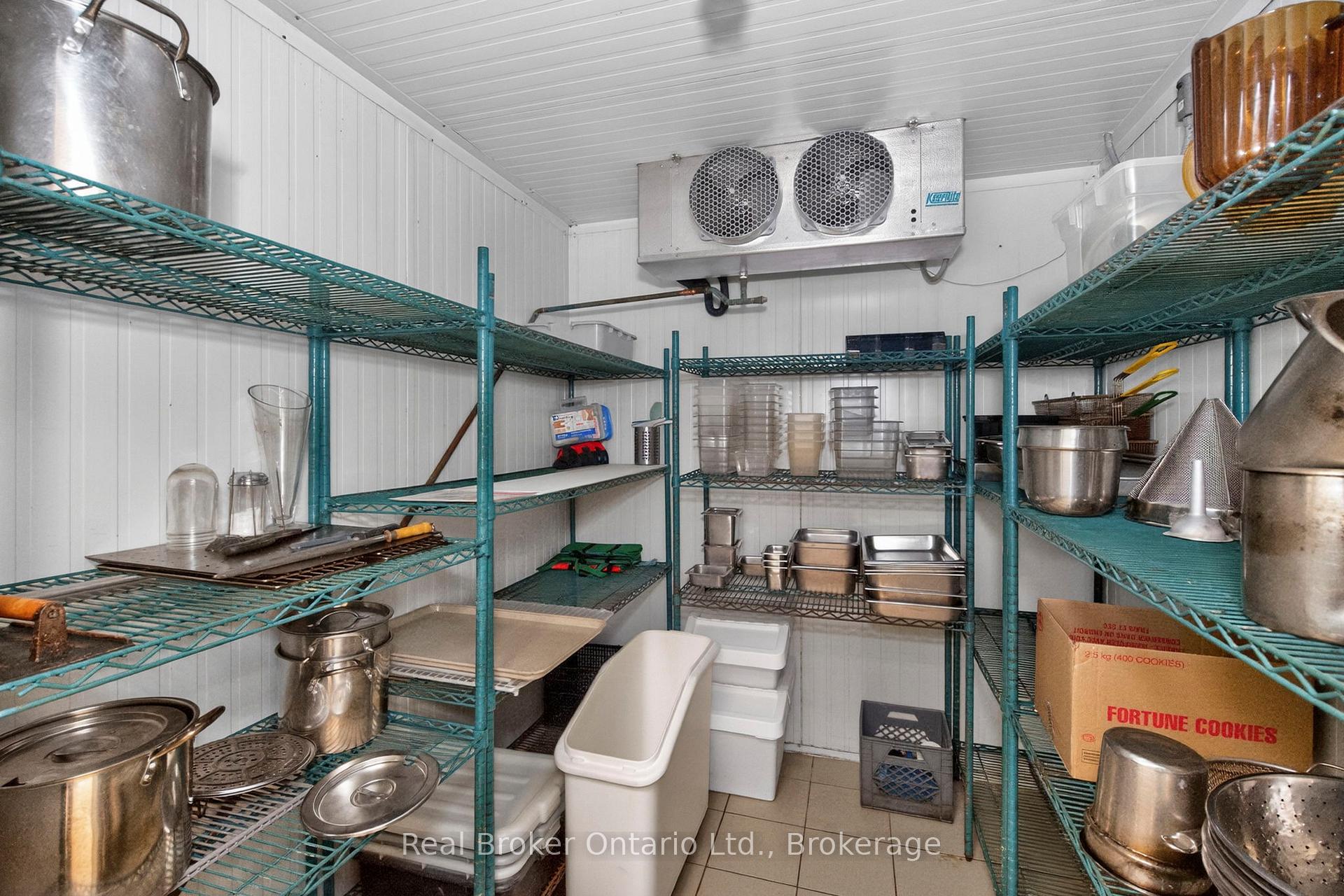 Photo 22 of 289 King Street, Midland — HOMEH