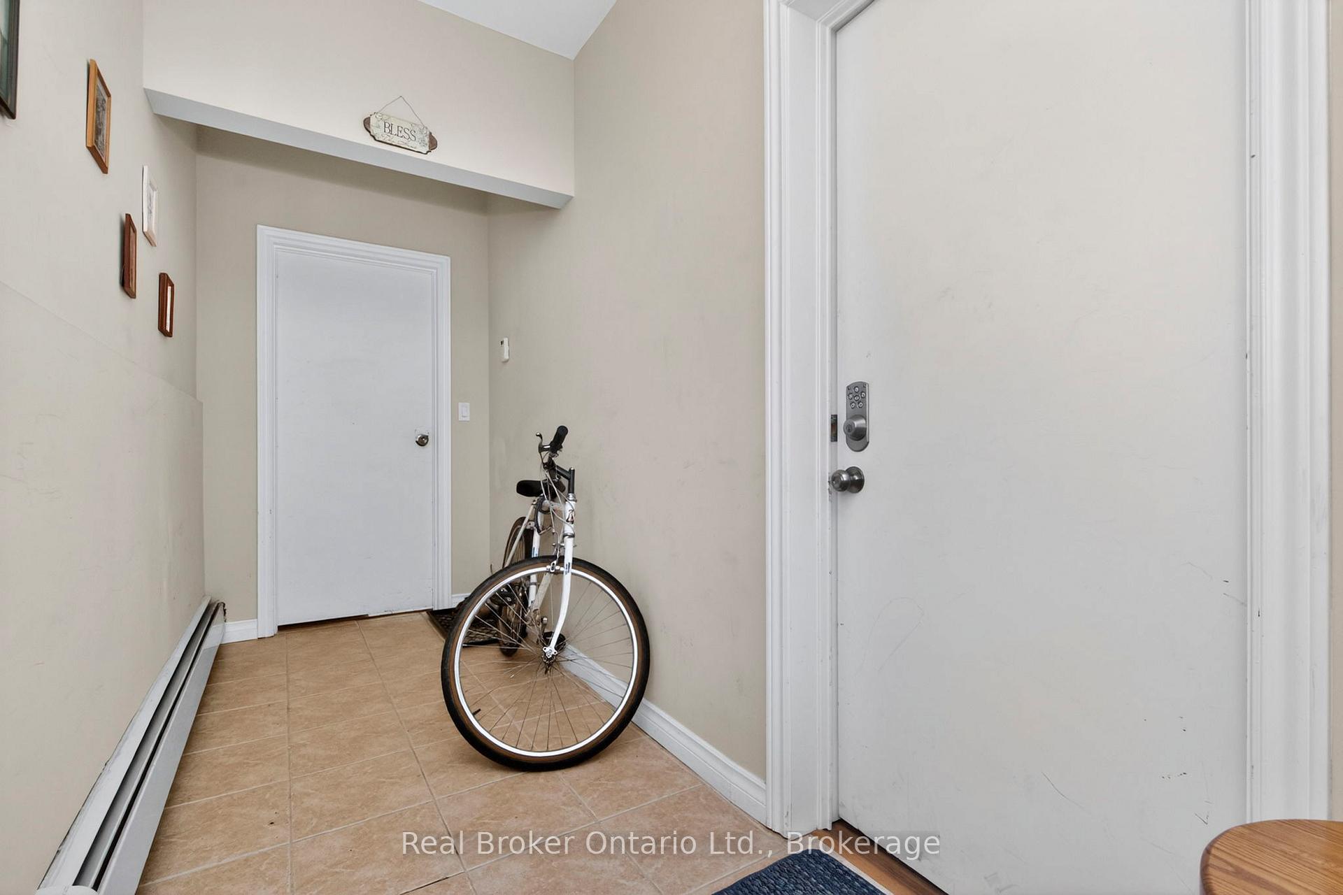 Photo 27 of 289 King Street, Midland — HOMEH