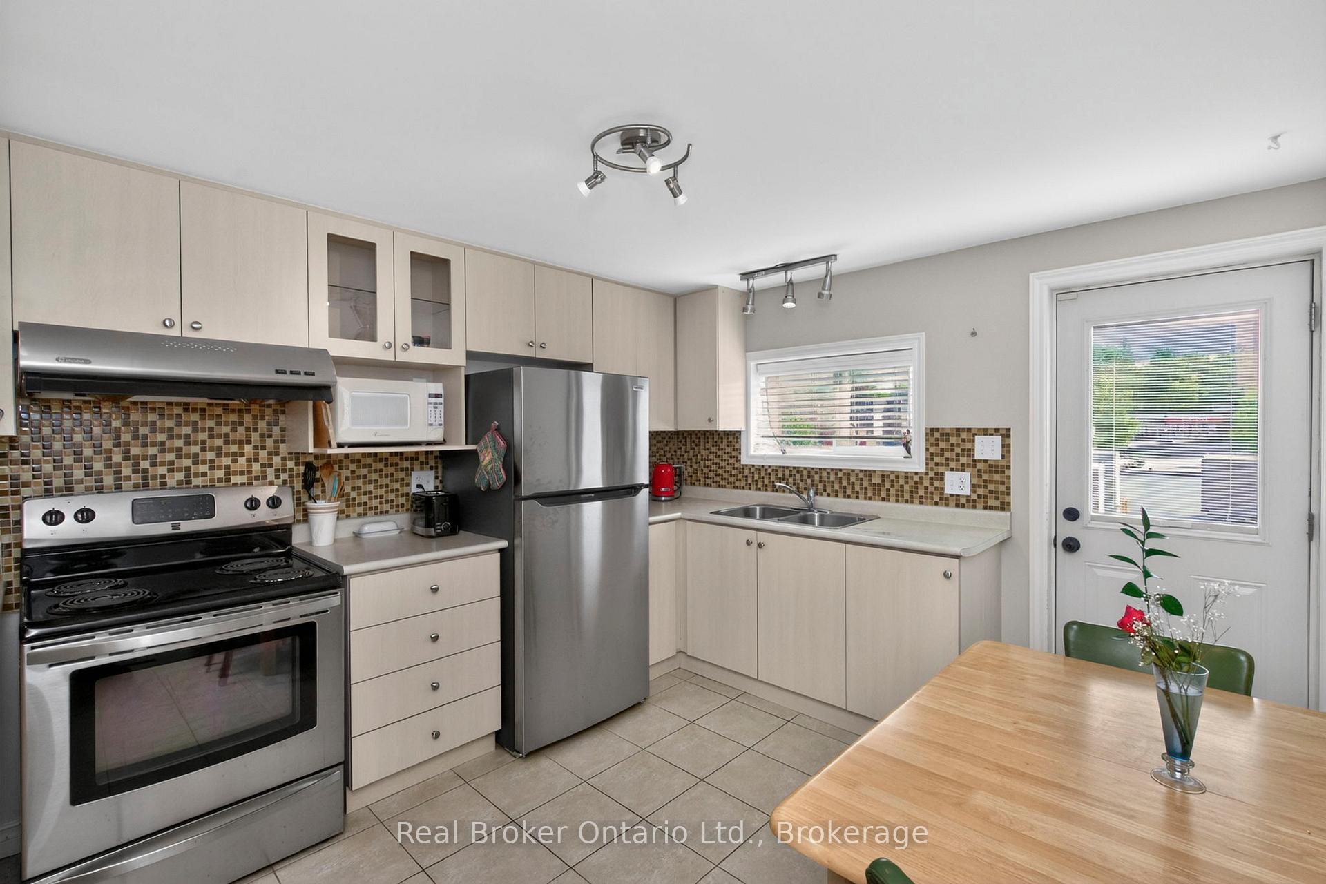 Photo 39 of 289 King Street, Midland — HOMEH