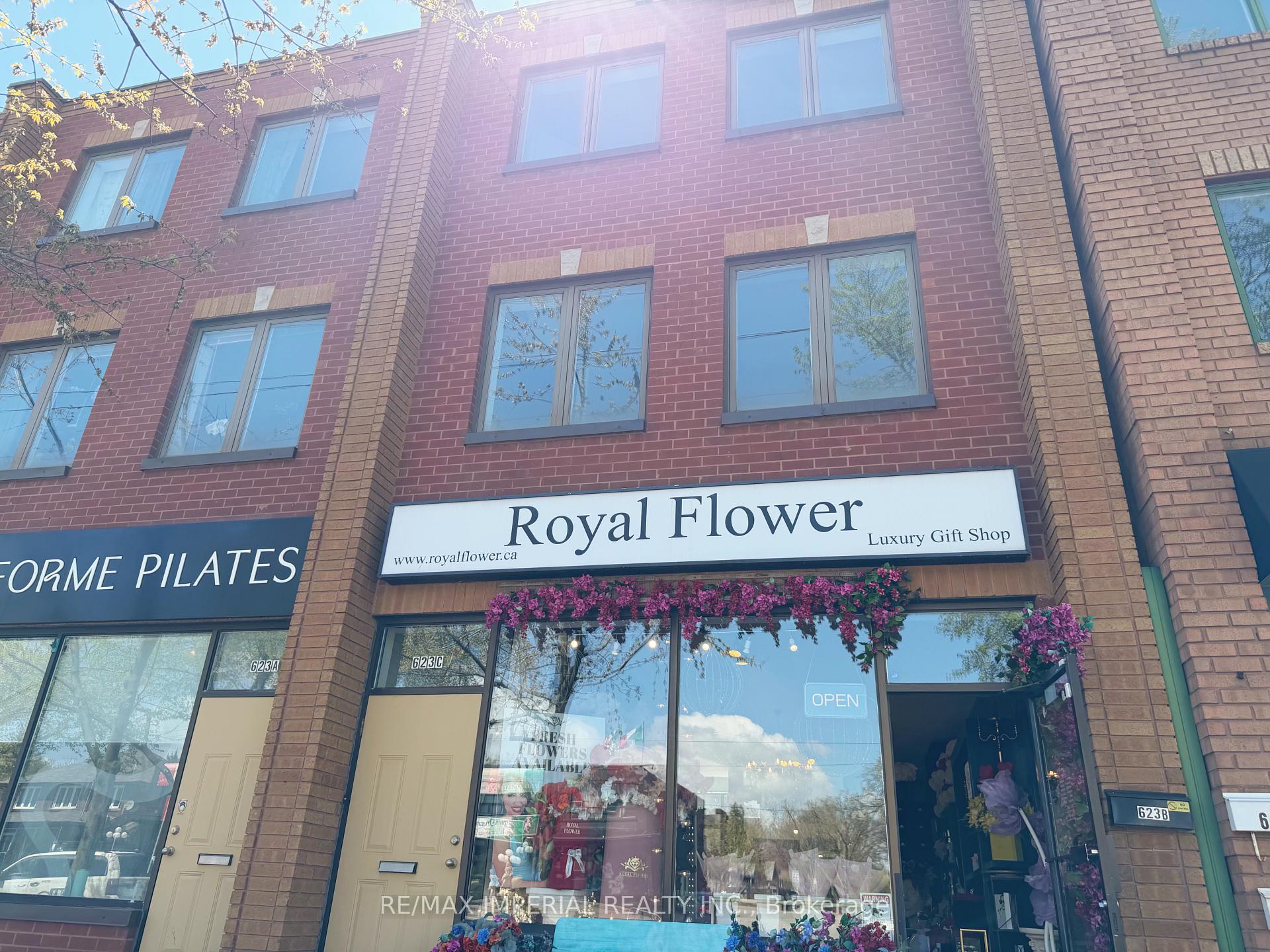 Photo 2 of 623 - 623A The Queensway, Etobicoke, Stonegate-Queensway — HOMEH