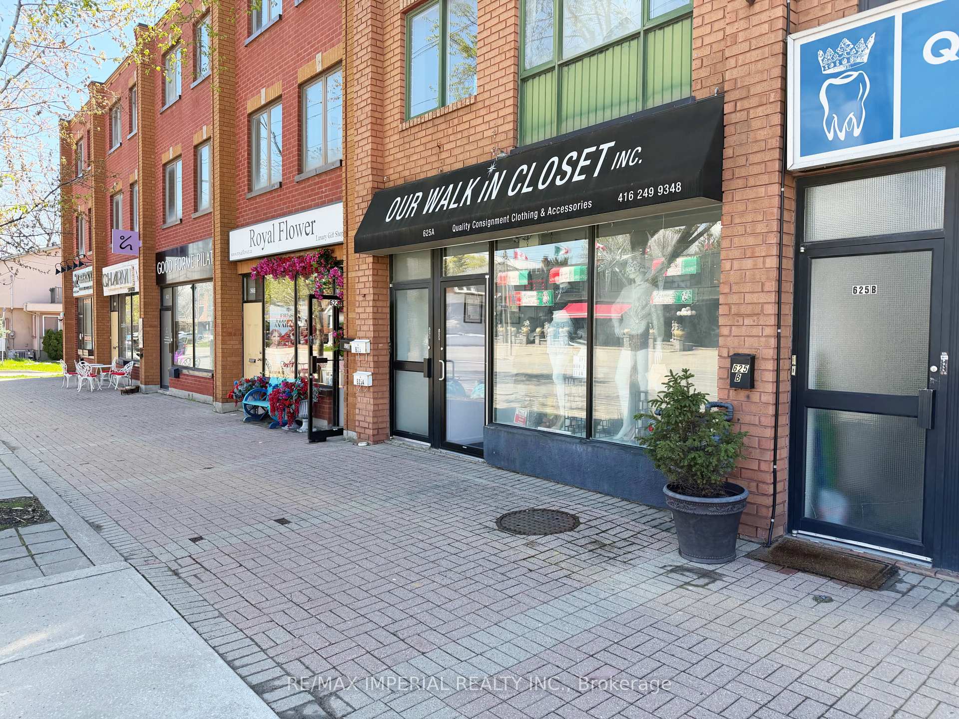 Photo 24 of 623 - 623A The Queensway, Etobicoke, Stonegate-Queensway — HOMEH
