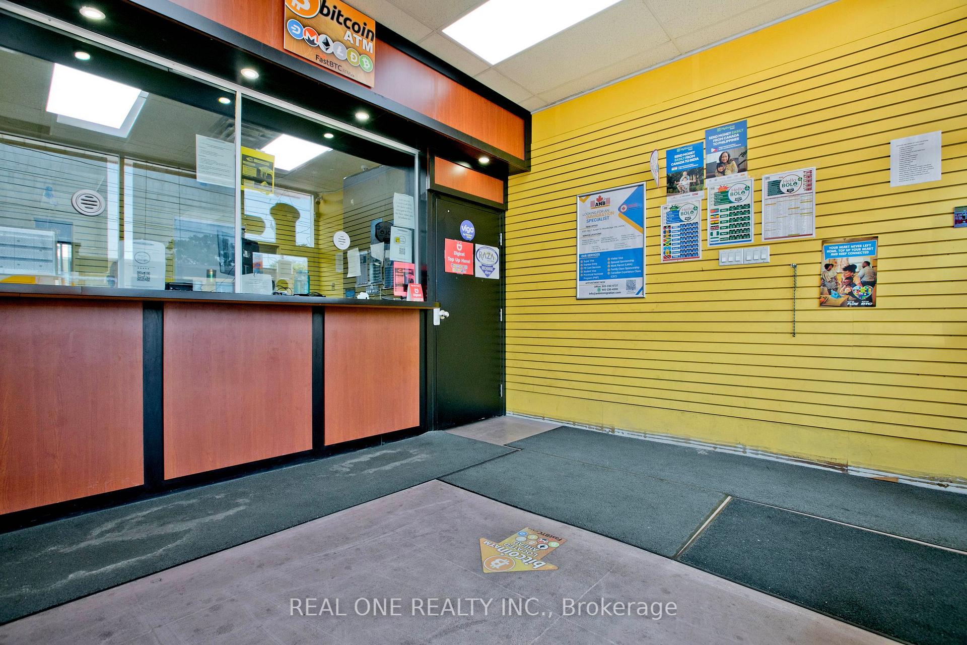 Photo 4 of 1702 Jane Street, North York, Weston — HOMEH