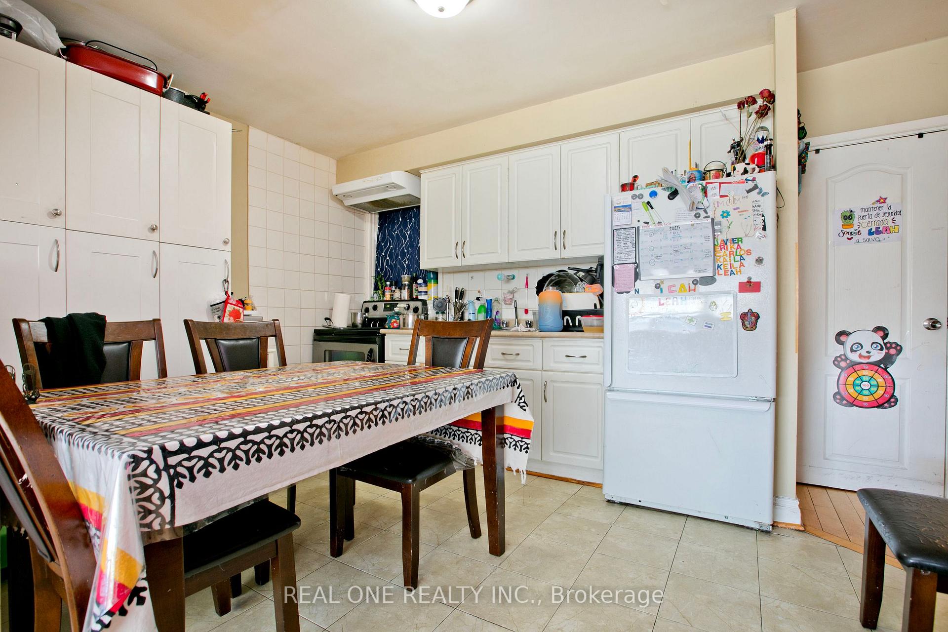 Photo 10 of 1702 Jane Street, North York, Weston — HOMEH