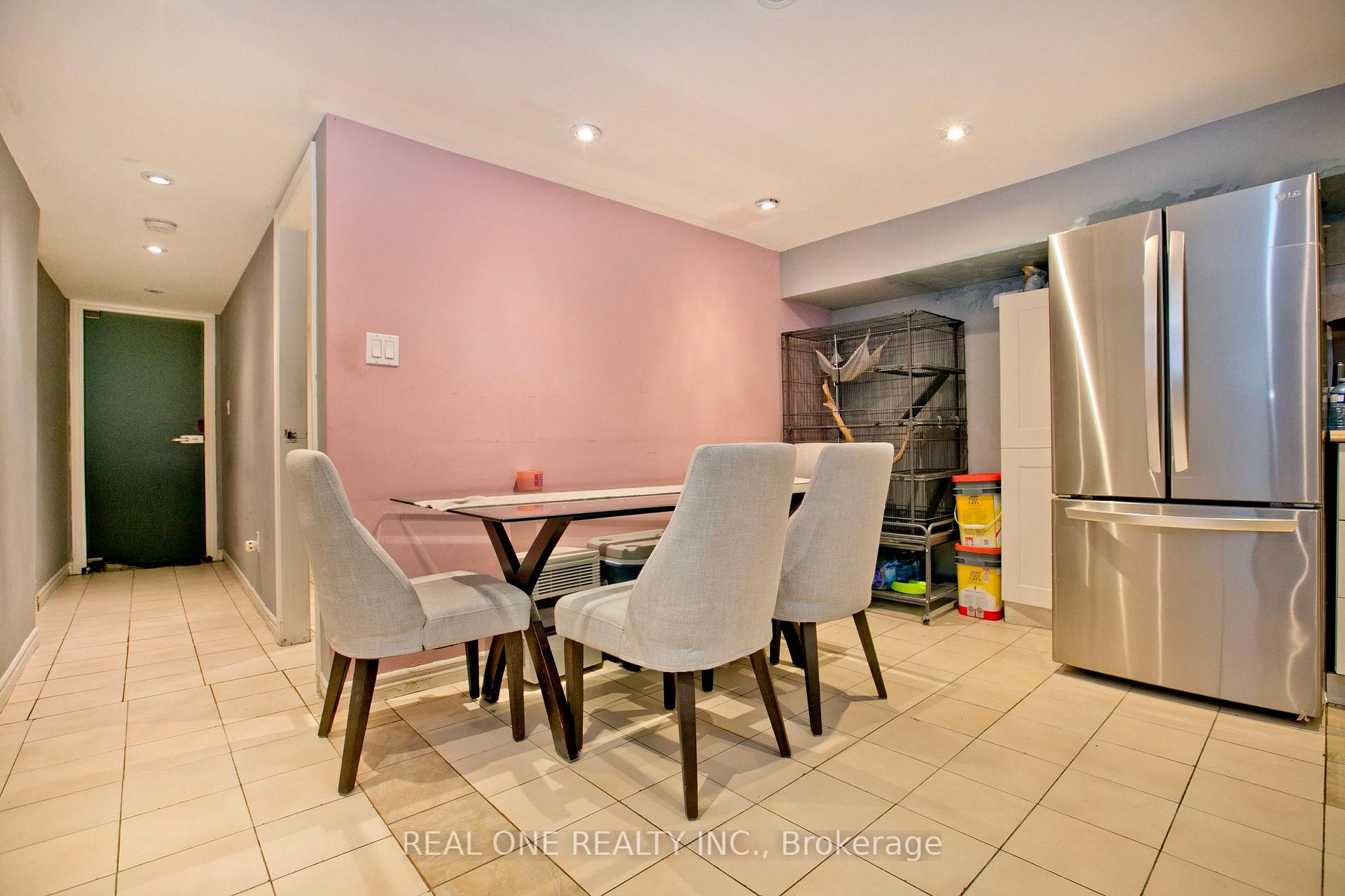 Photo 19 of 1702 Jane Street, North York, Weston — HOMEH