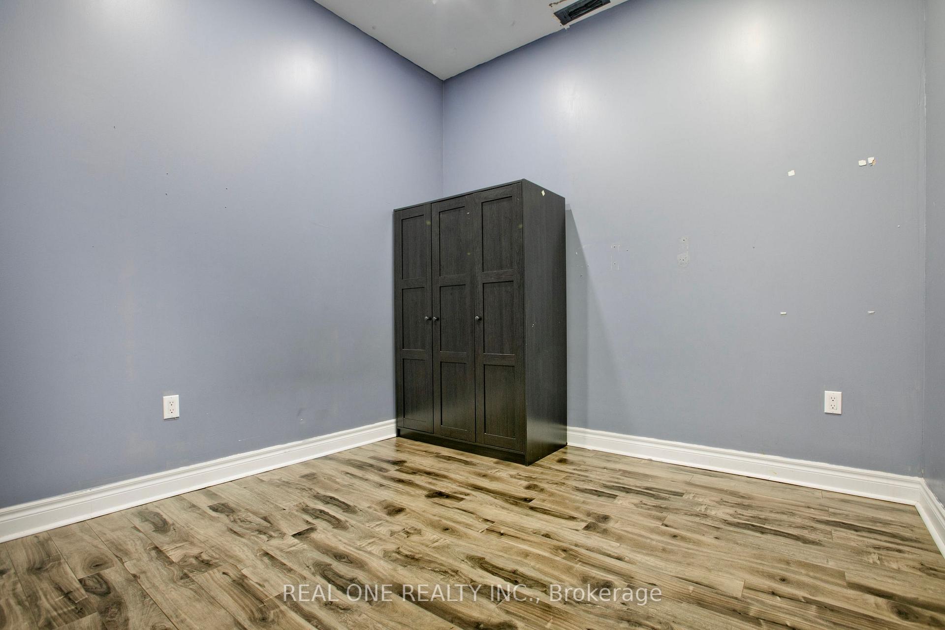 Photo 26 of 1702 Jane Street, North York, Weston — HOMEH
