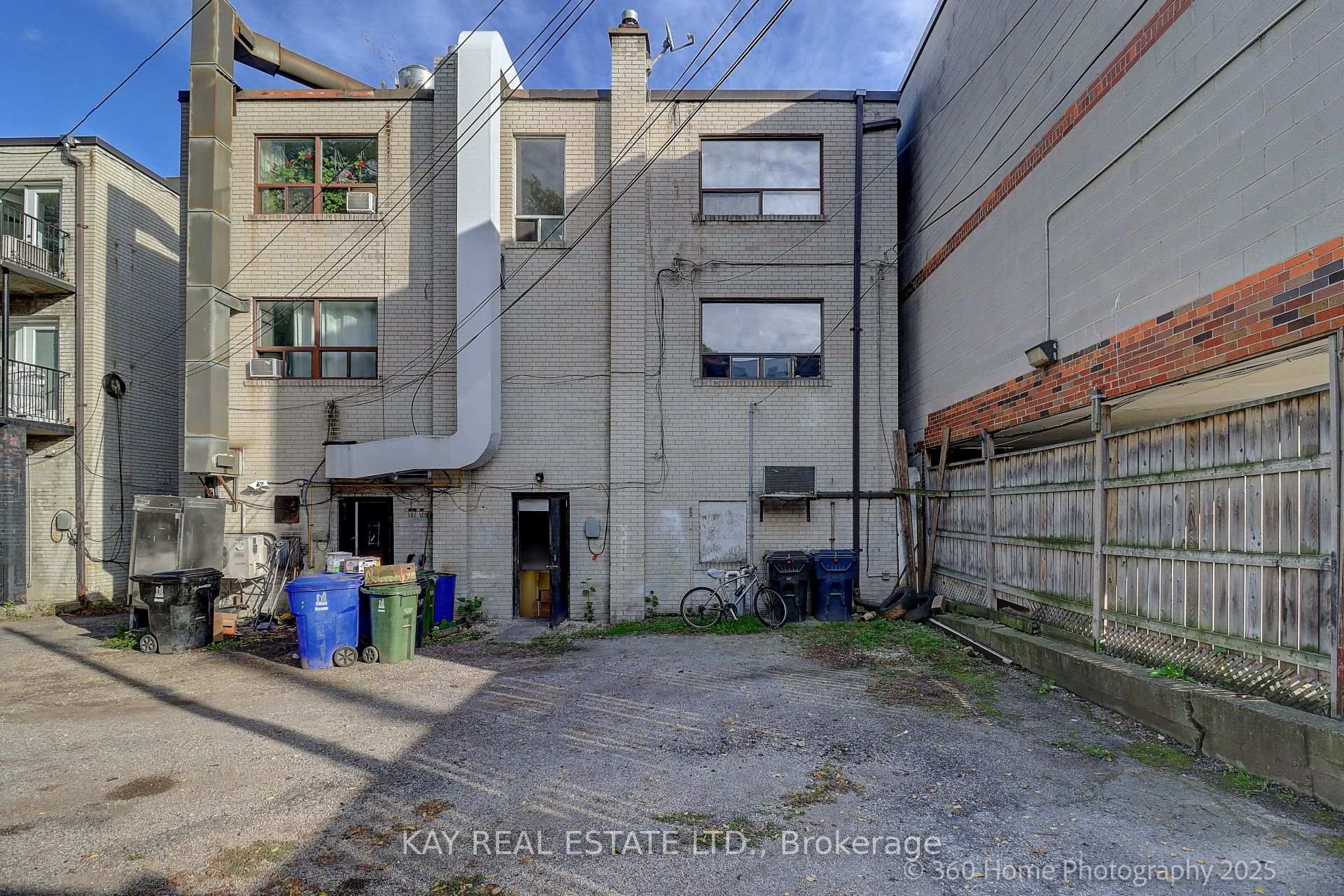 Photo 2 of 2316 Lake Shore Boulevard W, Etobicoke, Mimico — HOMEH