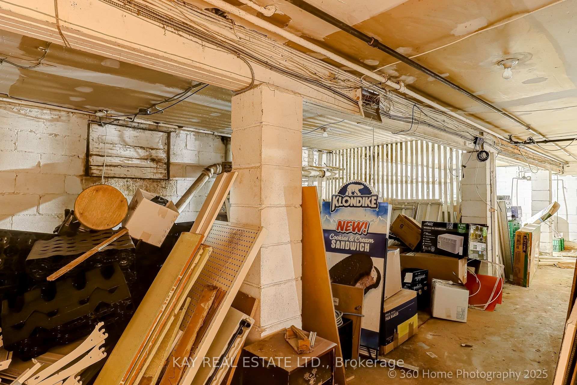 Photo 6 of 2316 Lake Shore Boulevard W, Etobicoke, Mimico — HOMEH