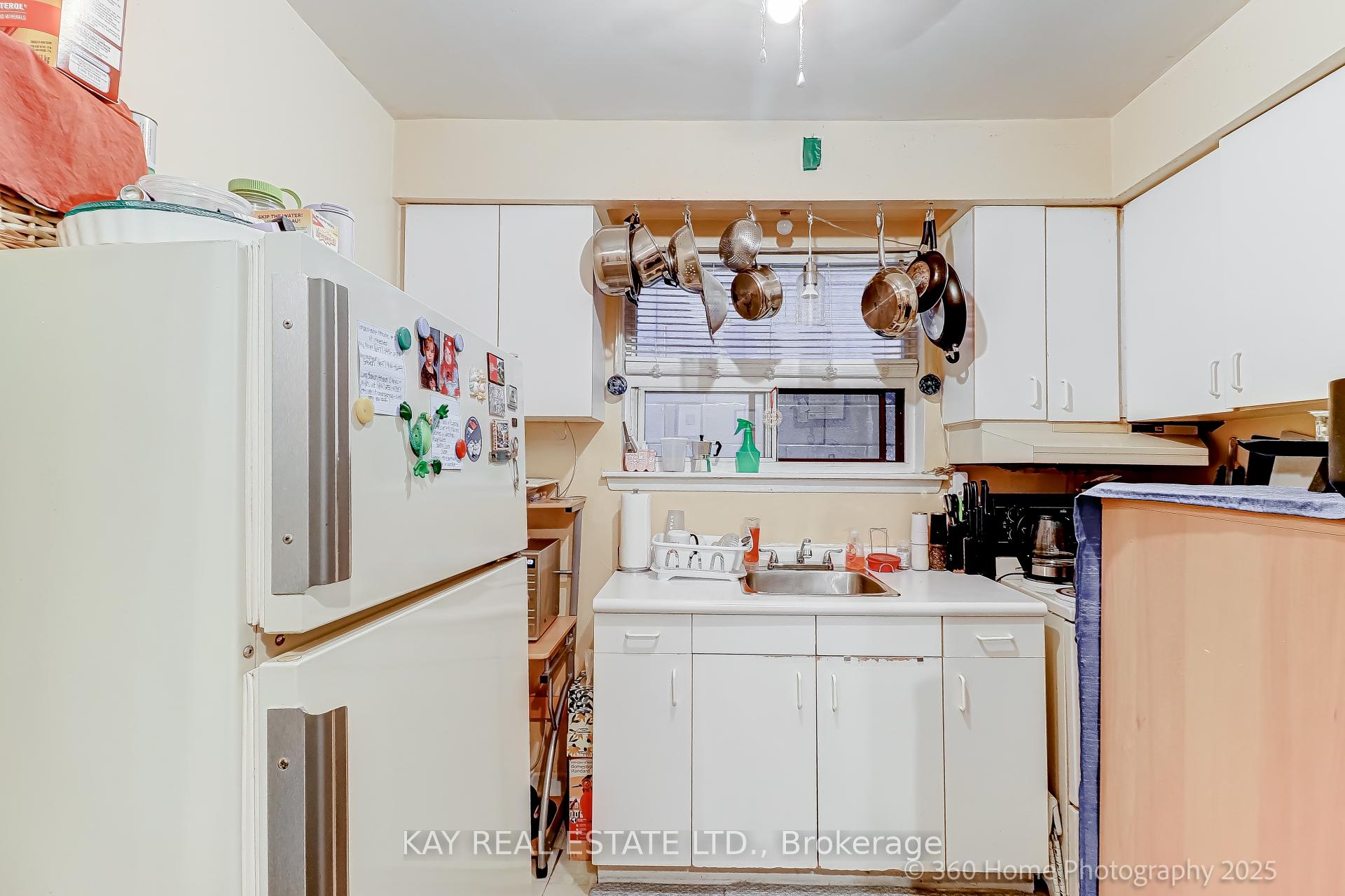 Photo 15 of 2316 Lake Shore Boulevard W, Etobicoke, Mimico — HOMEH