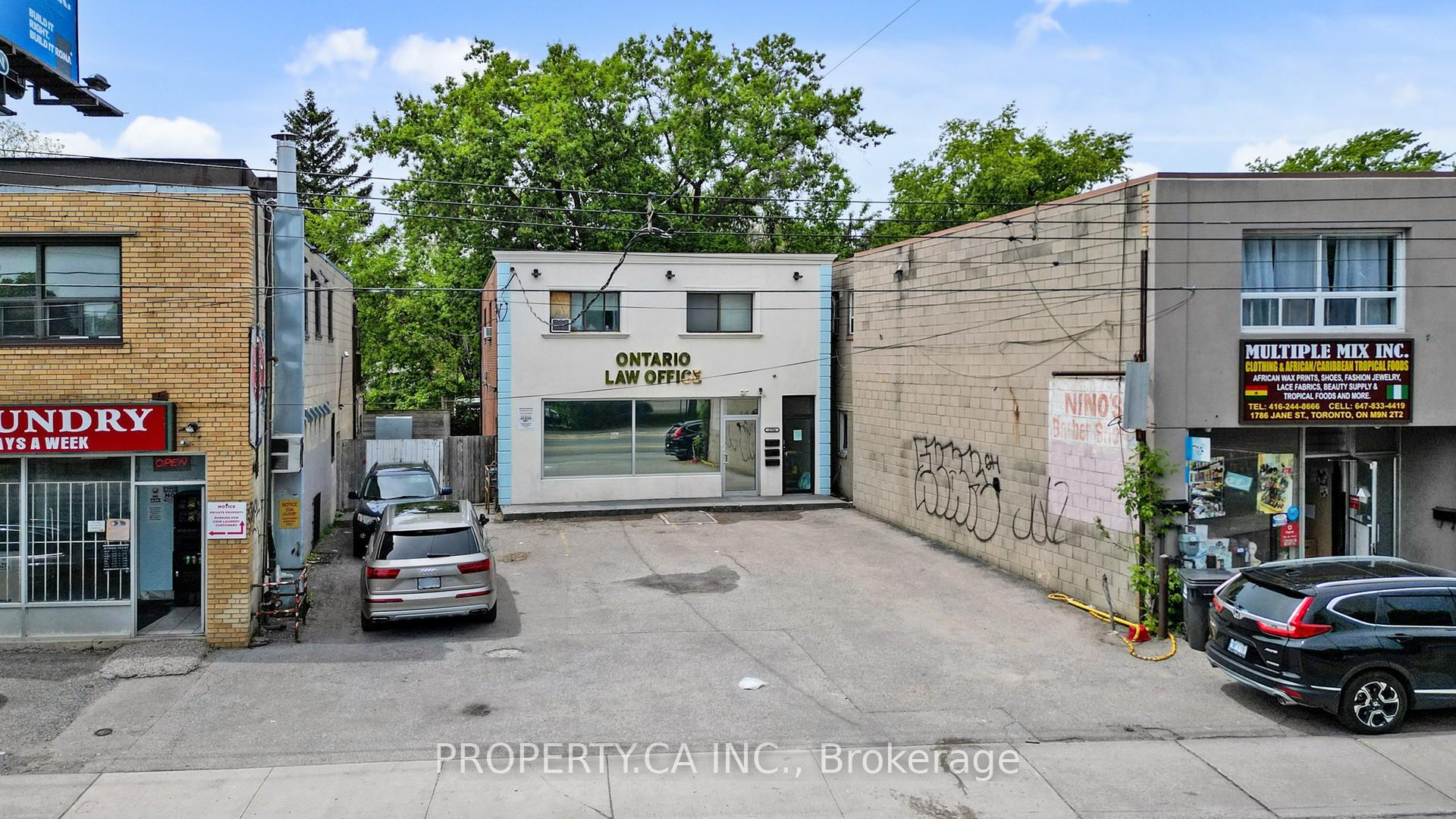 Photo 3 of 1784 Jane Street, North York, Weston — HOMEH
