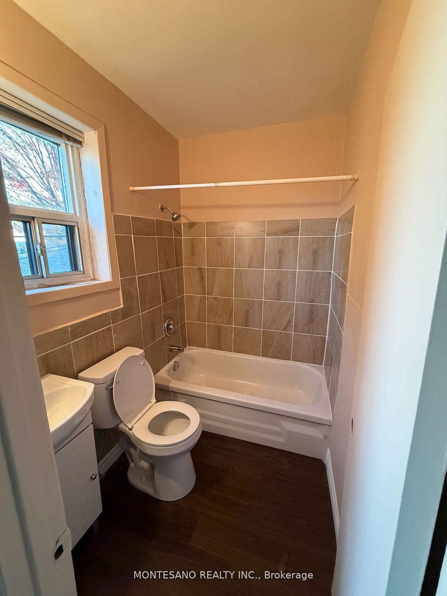 Photo 3 of 451 Rogers Road, Toronto, Keelesdale-Eglinton West — HOMEH