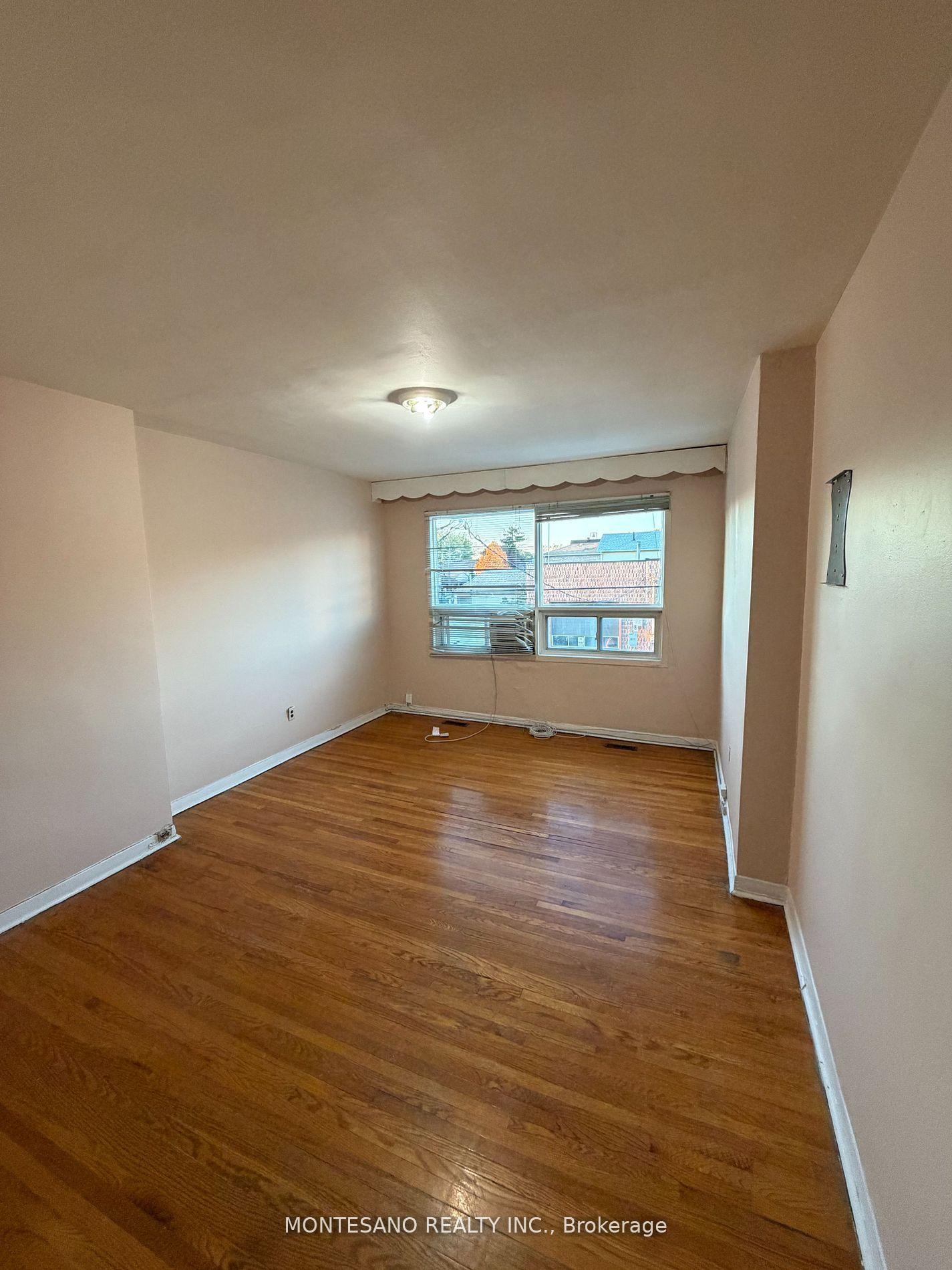 Photo 4 of 451 Rogers Road, Toronto, Keelesdale-Eglinton West — HOMEH