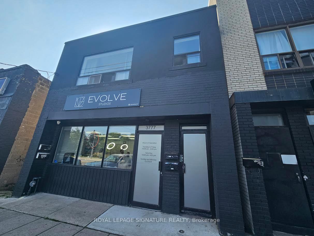 Front of 3775 Lake Shore Boulevard W