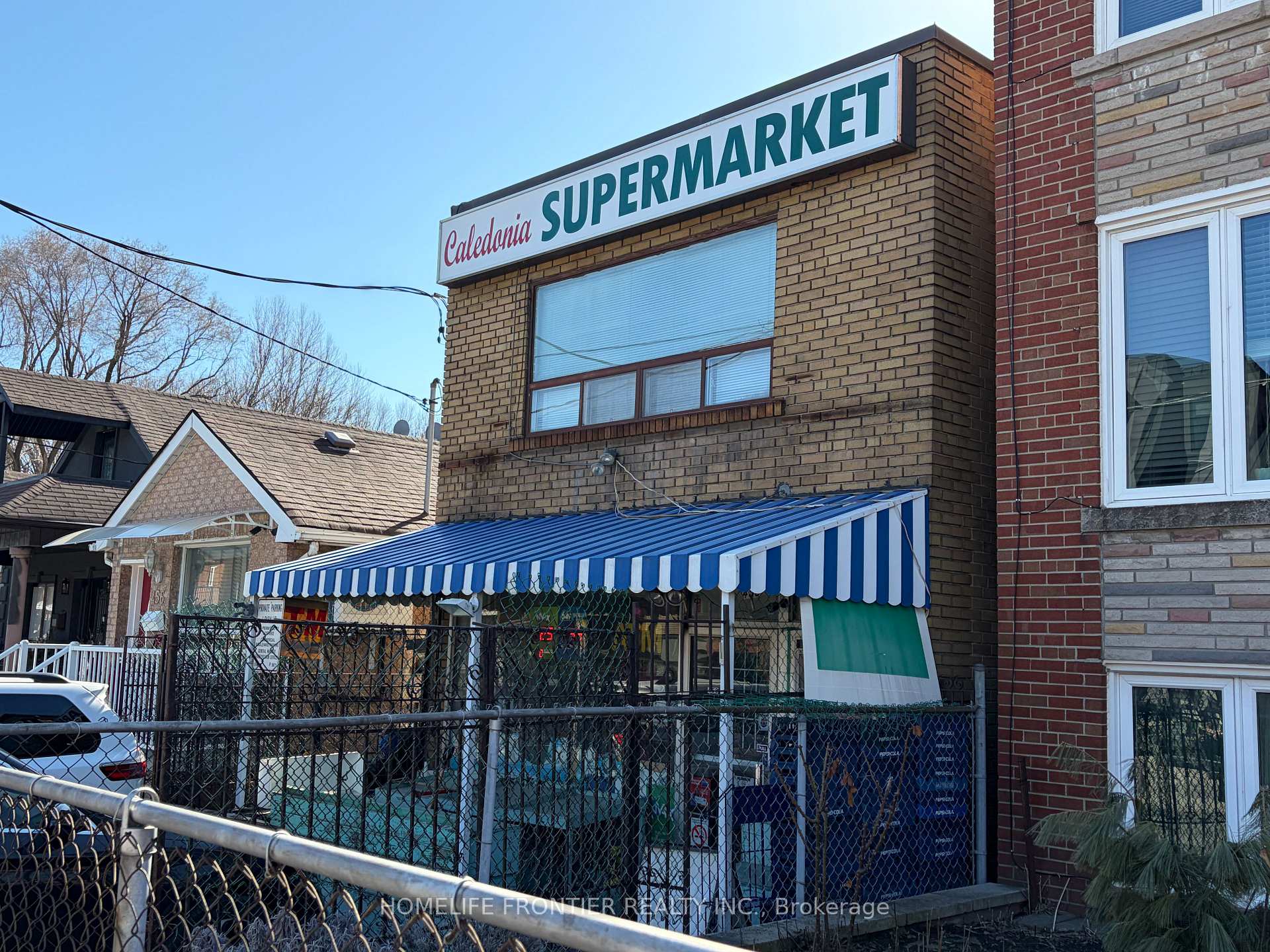 Photo 3 of 458 Caledonia Road, Toronto, Caledonia-Fairbank — HOMEH