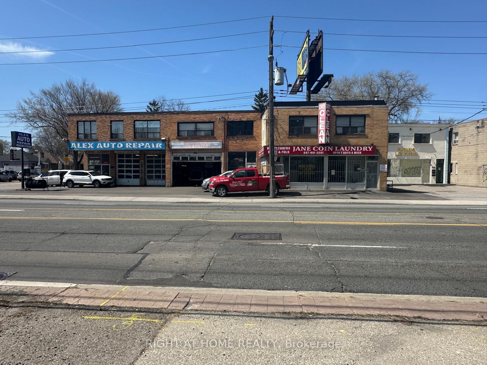 Photo of 1778 Jane Street