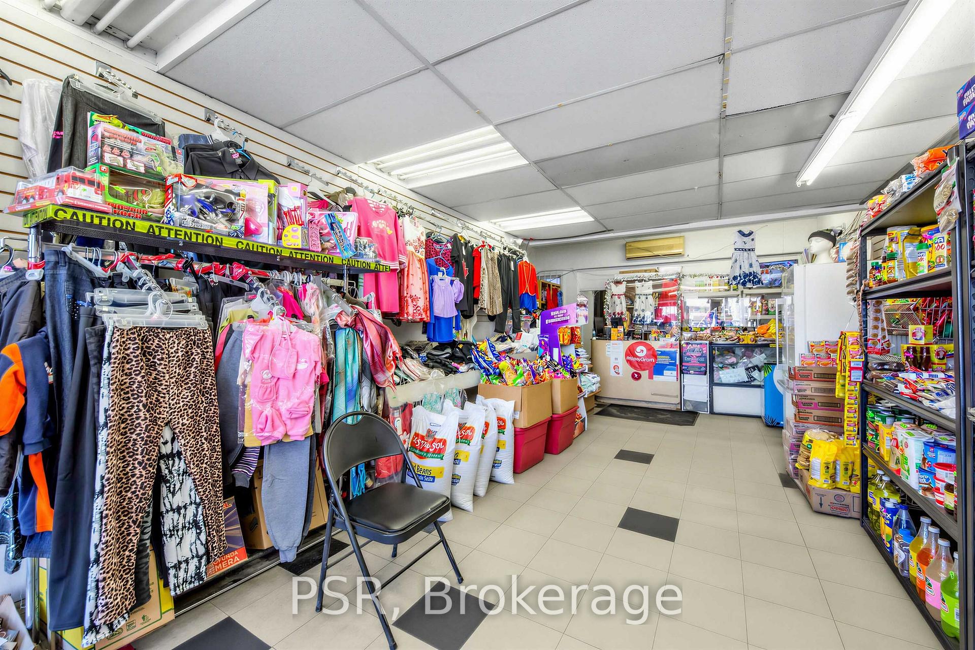 Photo 14 of 1742 Jane Street, North York, Weston — HOMEH