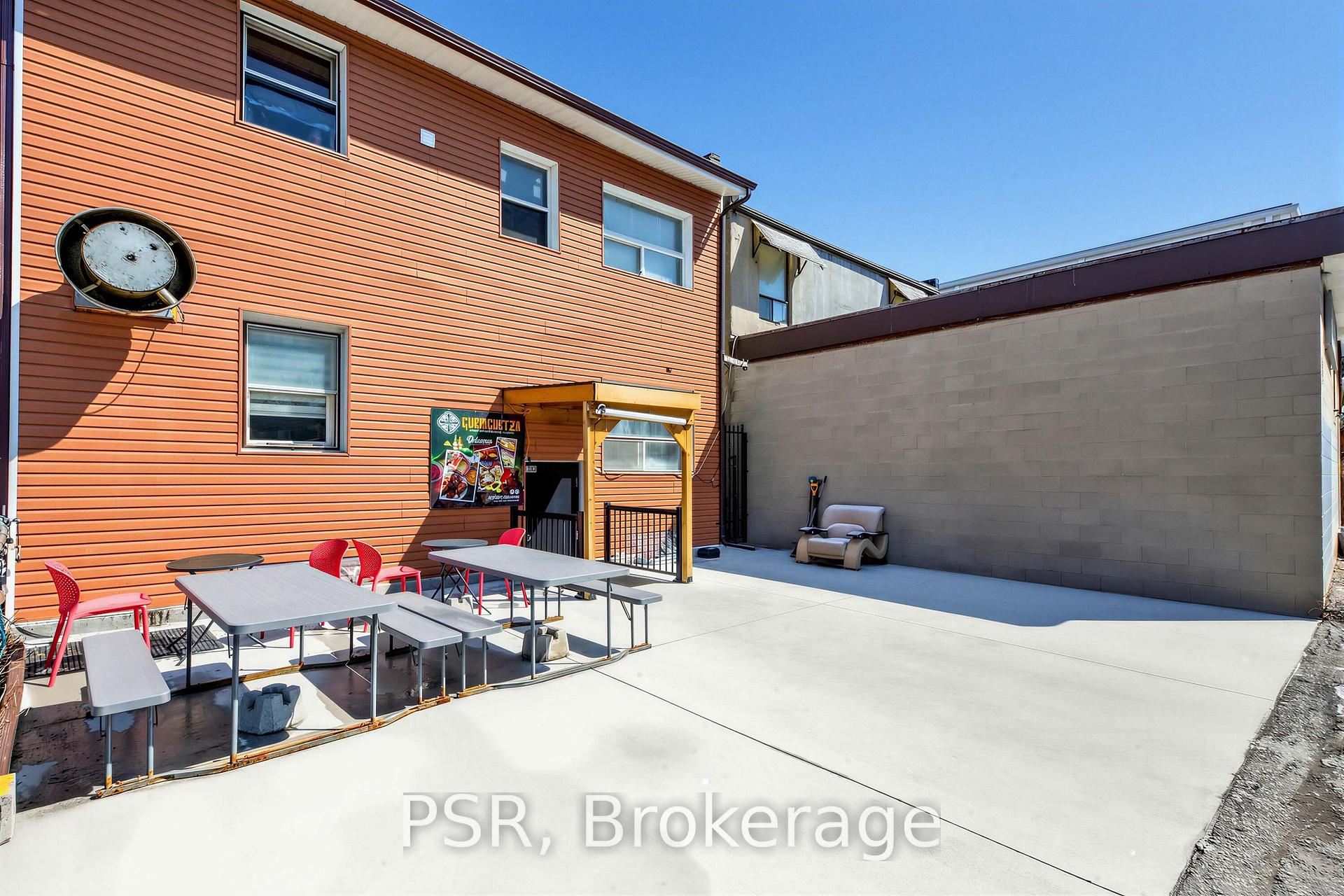 Photo 20 of 1742 Jane Street, North York, Weston — HOMEH