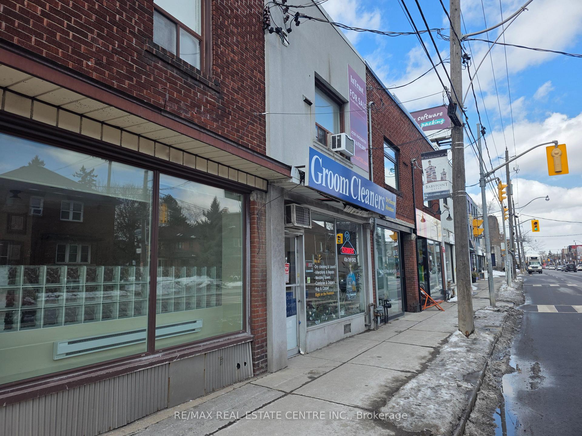 Photo 3 of 262 Jane Street, Toronto, Lambton Baby Point — HOMEH