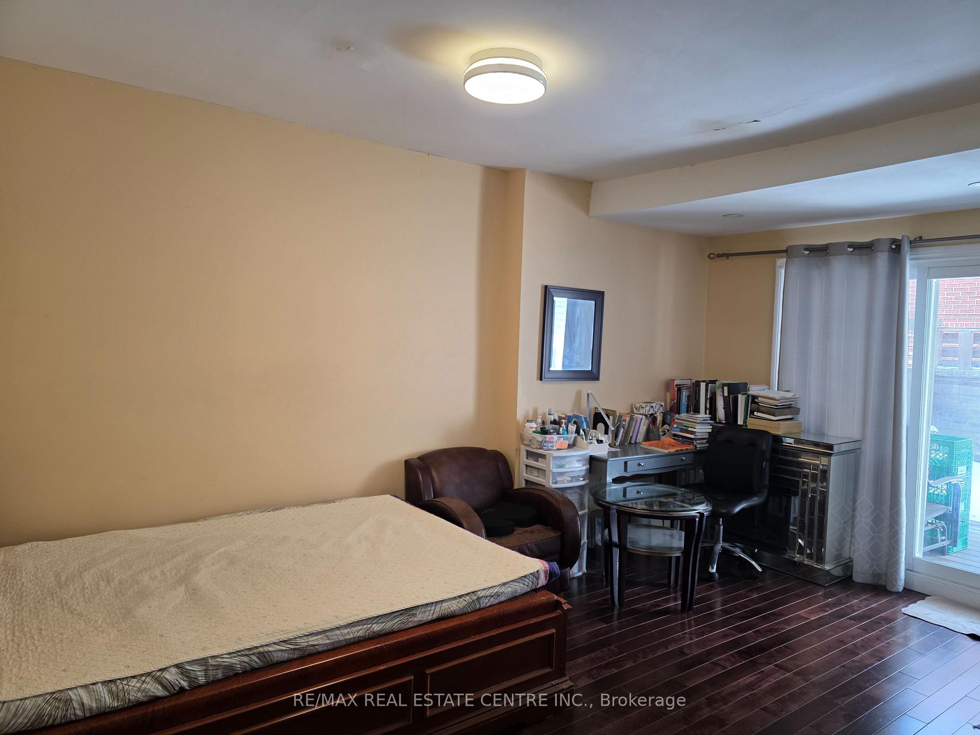 Photo 16 of 262 Jane Street, Toronto, Lambton Baby Point — HOMEH