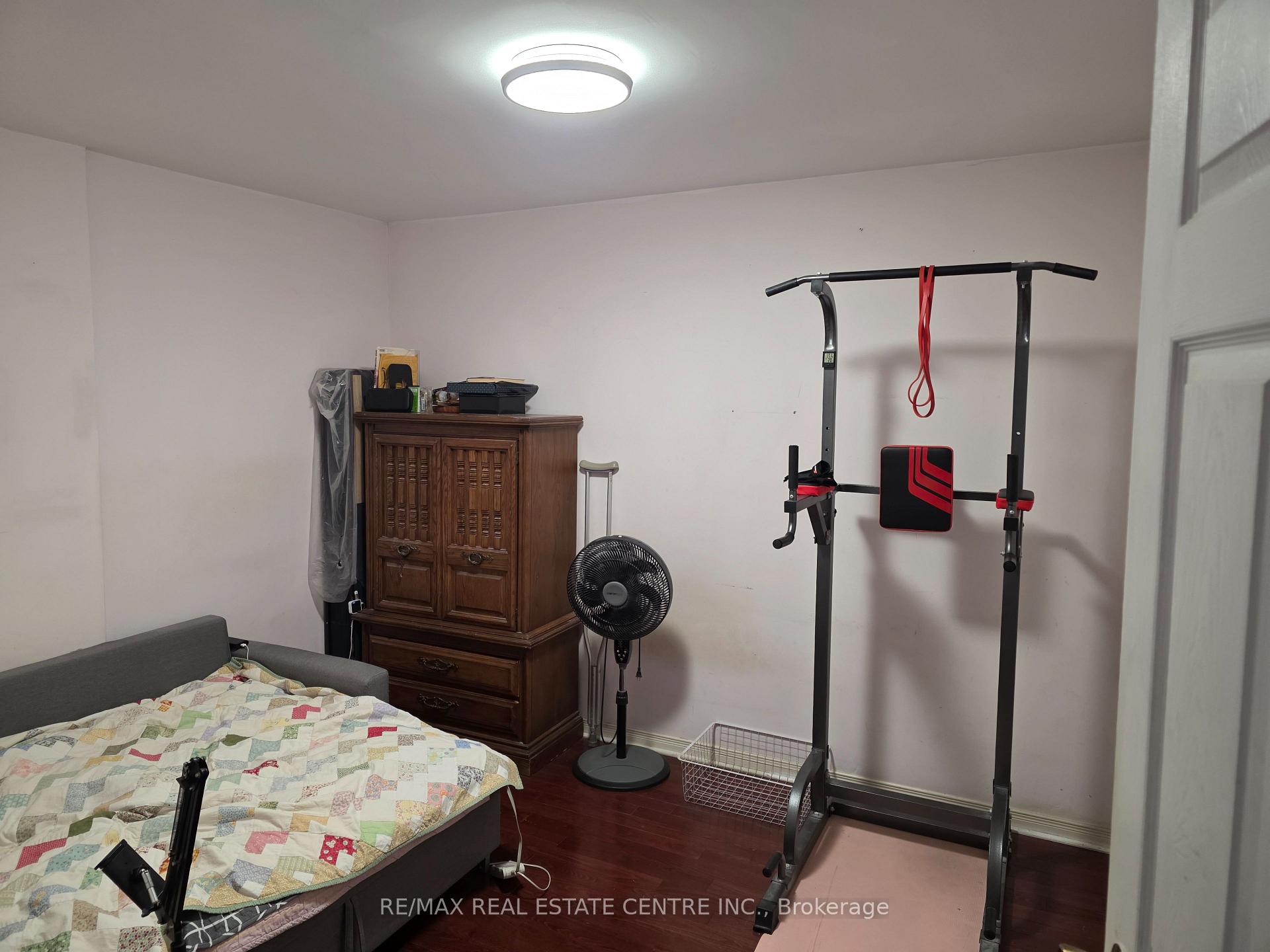 Photo 17 of 262 Jane Street, Toronto, Lambton Baby Point — HOMEH